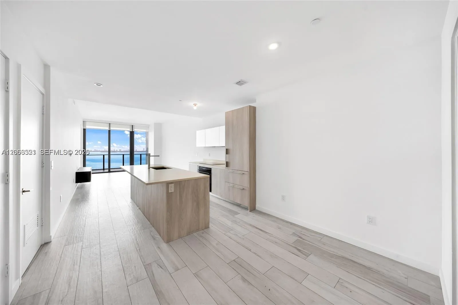 Foto de propiedad en 480 NE 31st Street 2003, Miami, FL 33137 Miami con MLS#