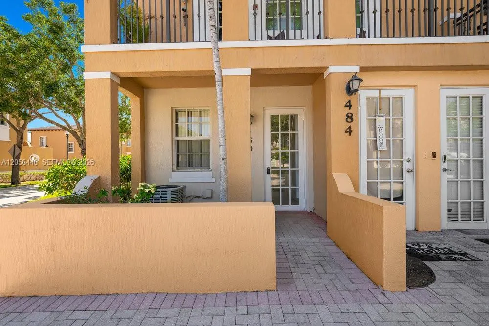 Foto de propiedad en 480 SW 147th Avenue 4616, Pembroke Pines, FL 33027 Pembroke Pines con MLS# 