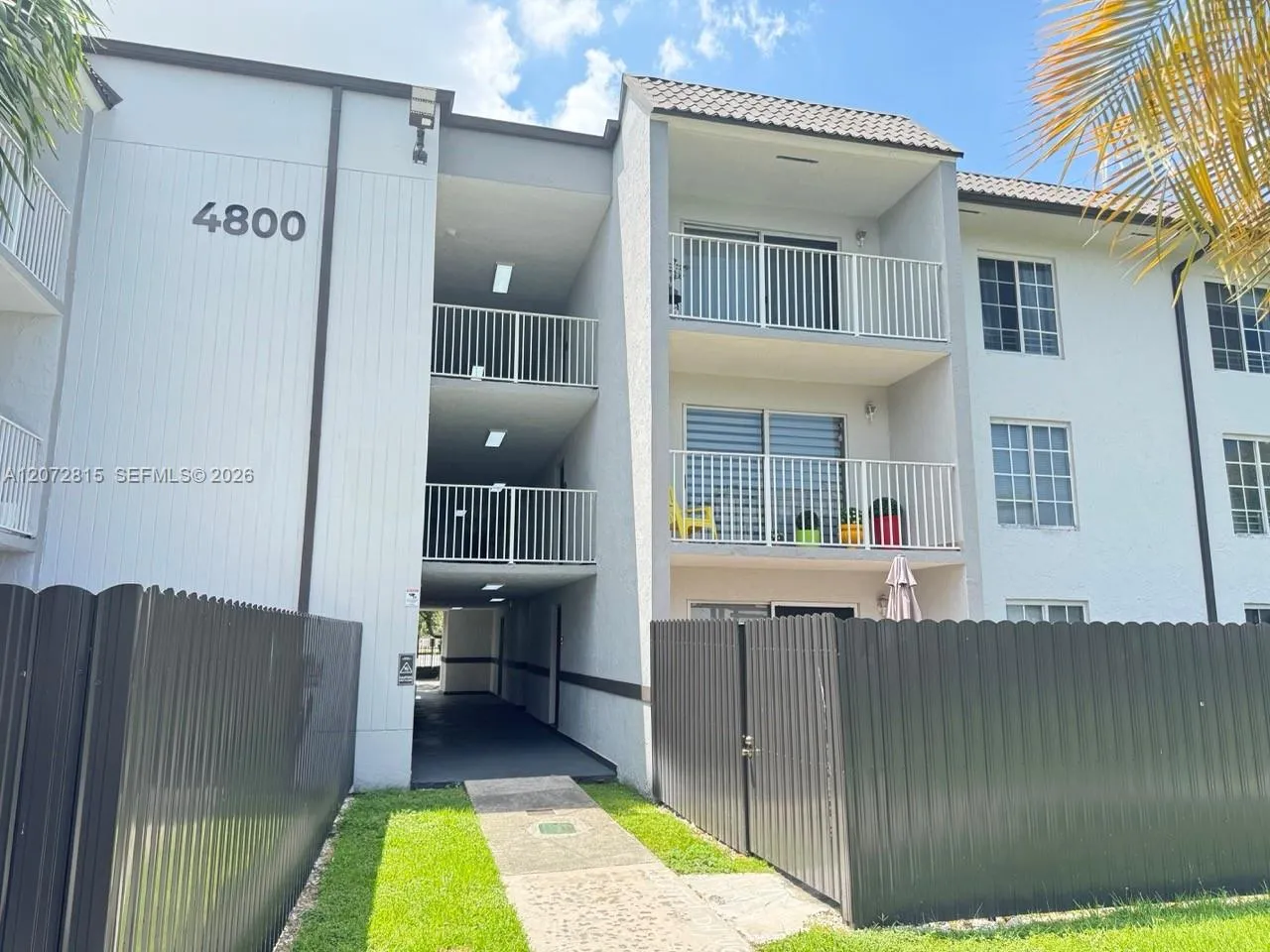 Foto de propiedad en 4800 NW 79th Avenue 203, Doral, FL 33166 Doral con MLS# 