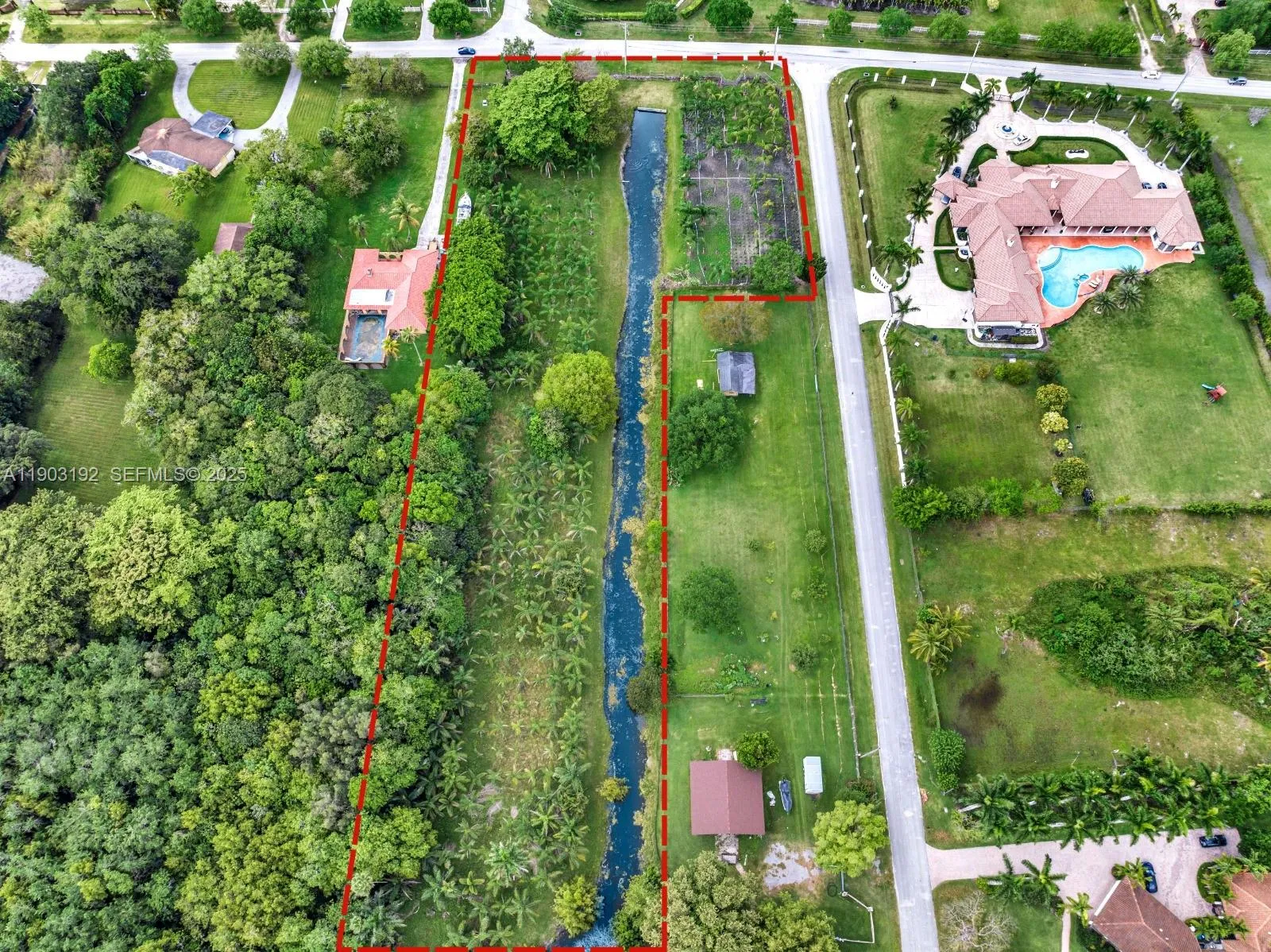 Foto de propiedad en 4800 SW 178 Avenue, Southwest Ranches, FL 33331 Southwest Ranches con MLS# 