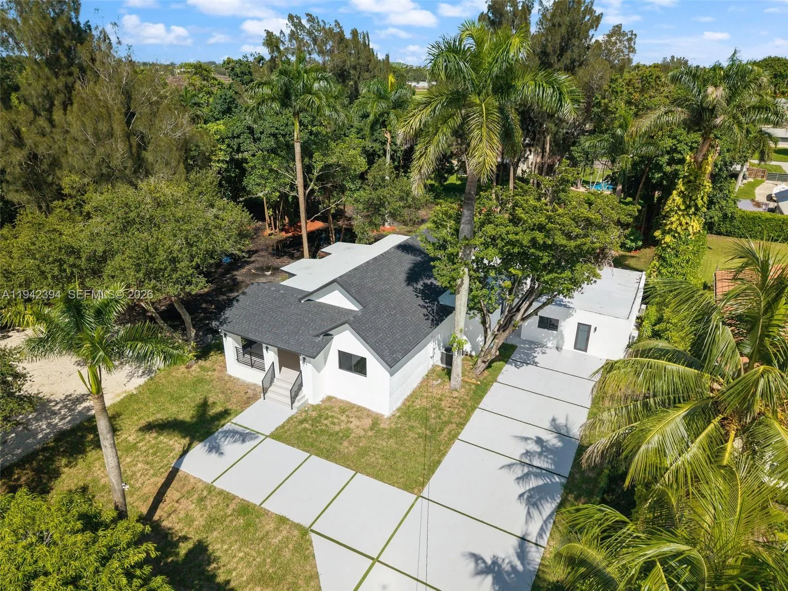 Vendido 4800 SW 61st Avenue, Davie, FL 33314, Davie, FL 33314