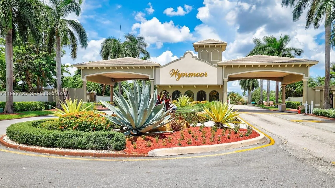 Foto de propiedad en 4801 Martinique Place H1, Coconut Creek, FL 33066 Coconut Creek con MLS# 