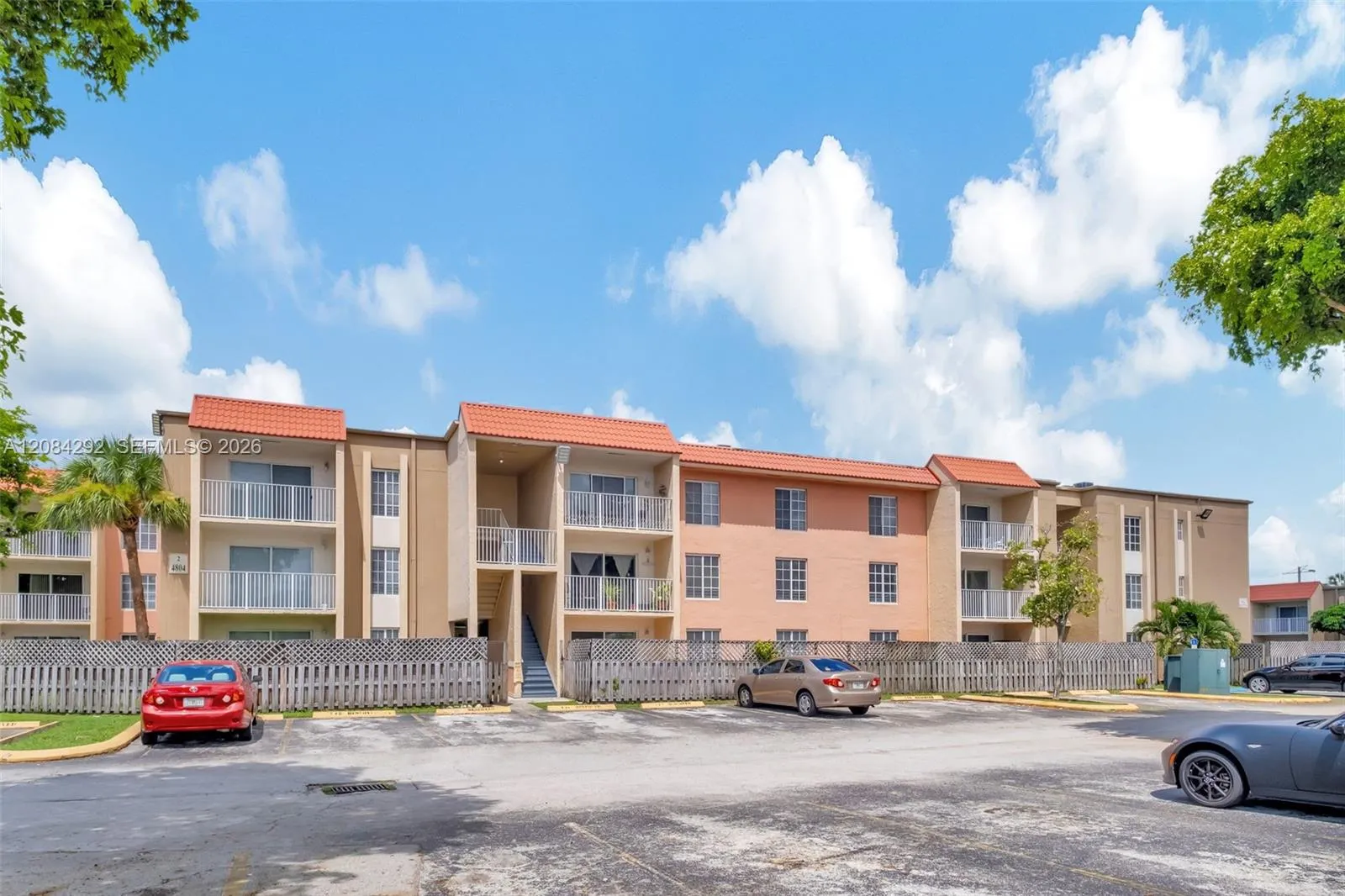 En Renta 4804 NW 79th Avenue 102, Doral, FL 33166, Doral, FL 33166