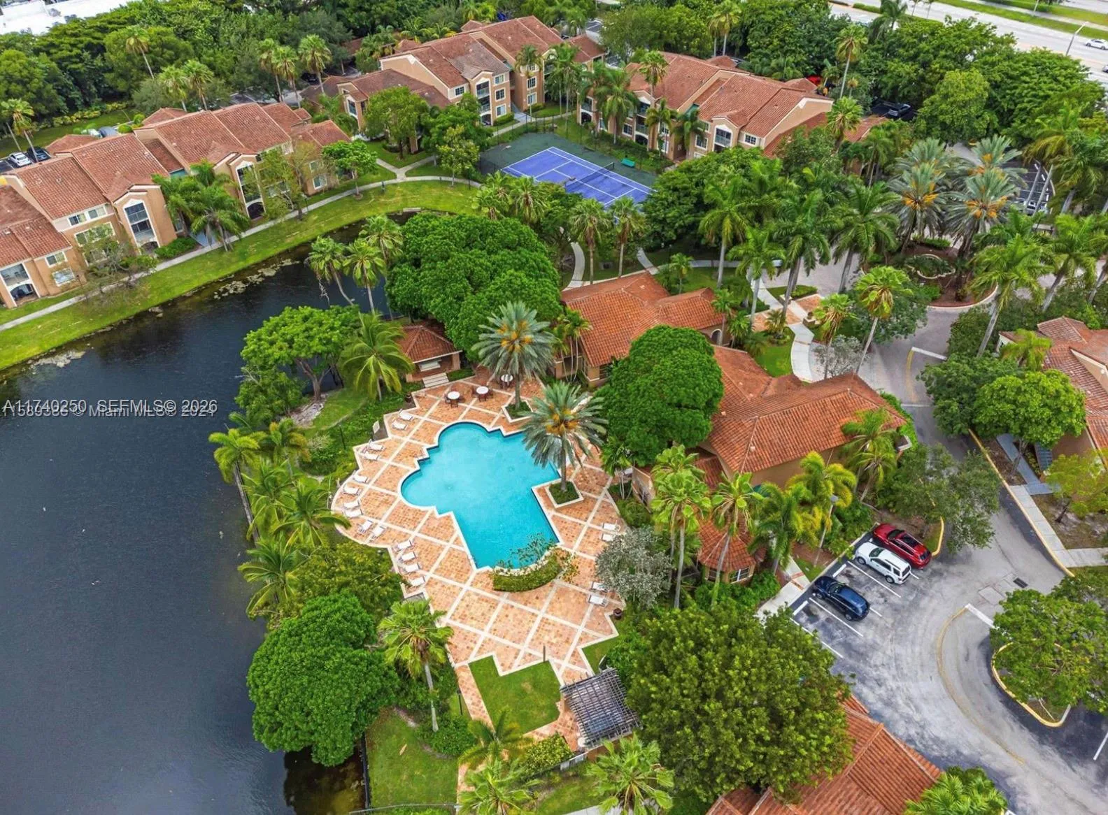 Foto de propiedad en 4816 N State Road 7 11108, Coconut Creek, FL 33073 Coconut Creek con MLS# 