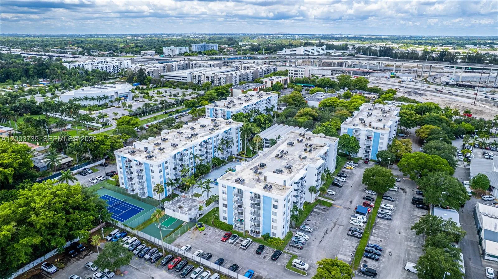 En Renta 482 NW 165th St Road A-201, Miami, FL 33169, Miami, FL 33169