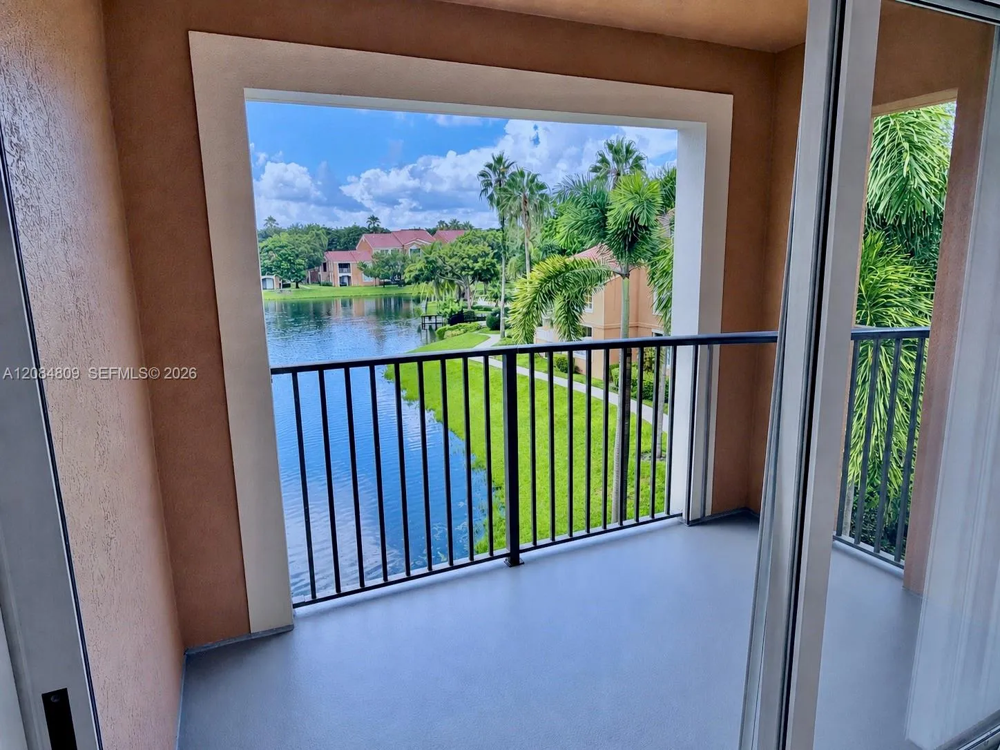En Venta 4836 N State Road 7 5308, Coconut Creek, FL 33073, Coconut Creek, FL 33073