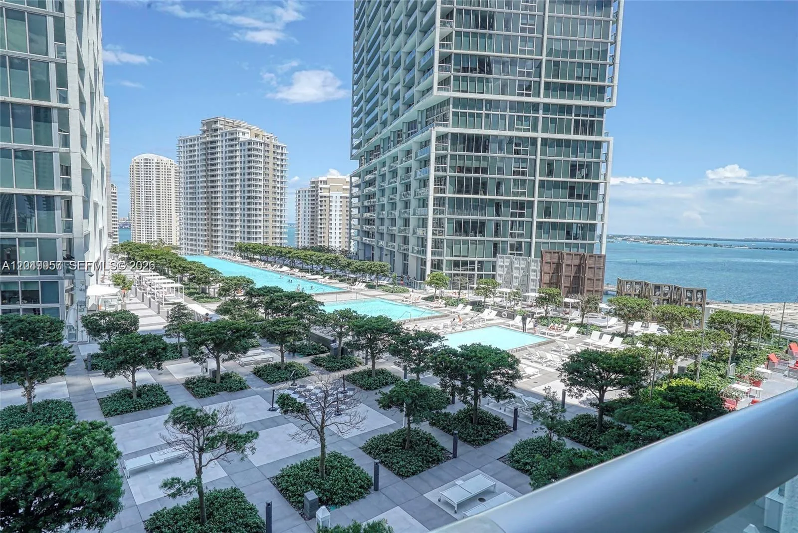 Foto de propiedad en 485 Brickell Avenue 1701, Miami, FL 33131 Miami con MLS# 