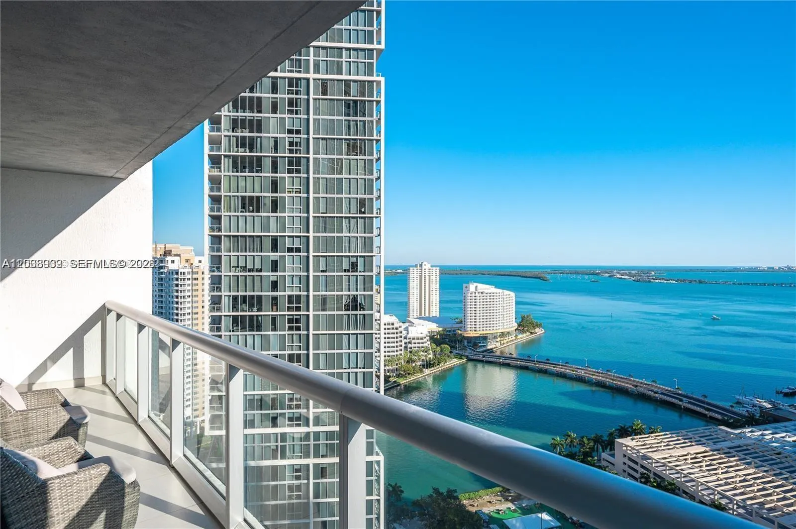 Foto de propiedad en 485 Brickell Avenue 3109, Miami, FL 33131 Miami con MLS# 