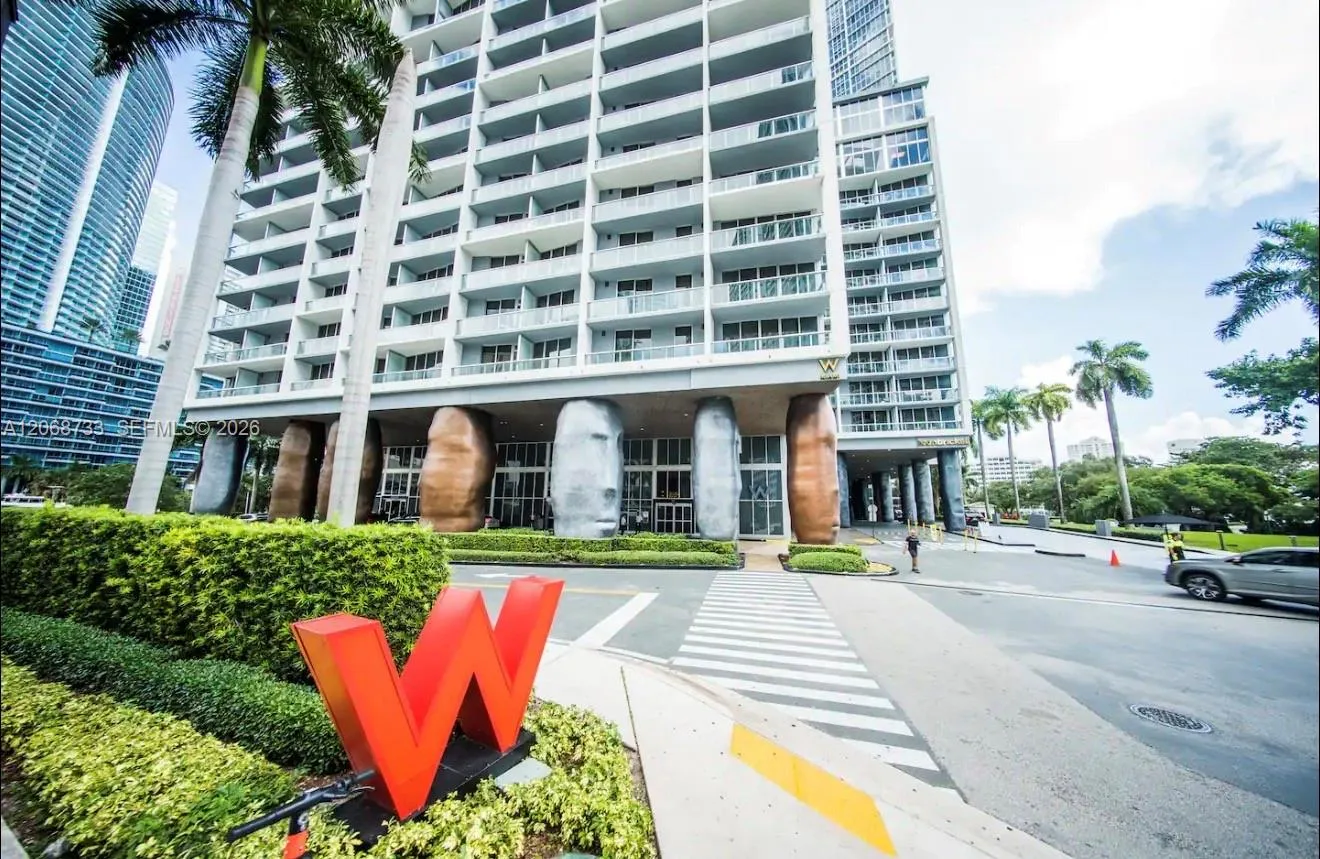 Foto de propiedad en 485 Brickell Avenue 4711, Miami, FL 33131 Miami con MLS# 