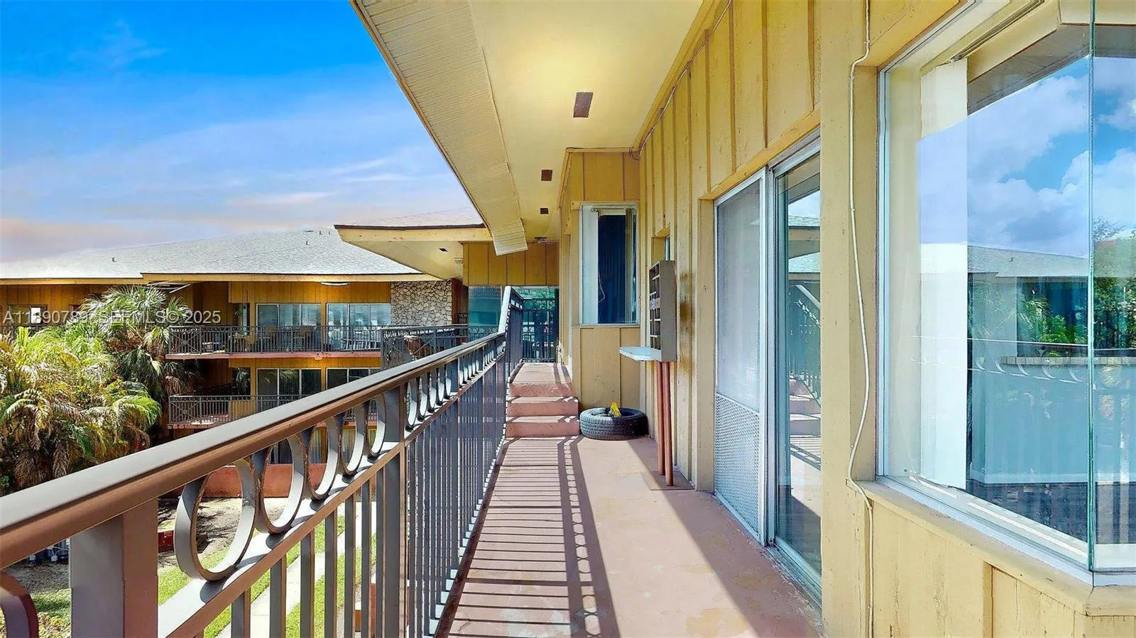 Foto de propiedad en 4850 SW 63rd Terrace 131, Davie, FL 33314 Davie con MLS# 