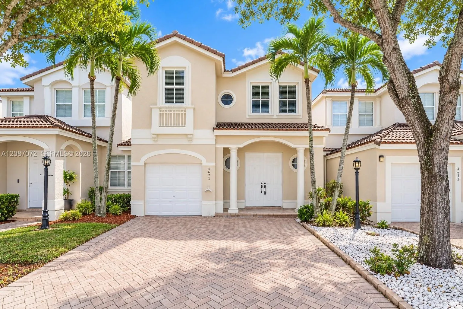 En Venta 4873 NW 107th Path, Doral, FL 33178, Doral, FL 33178