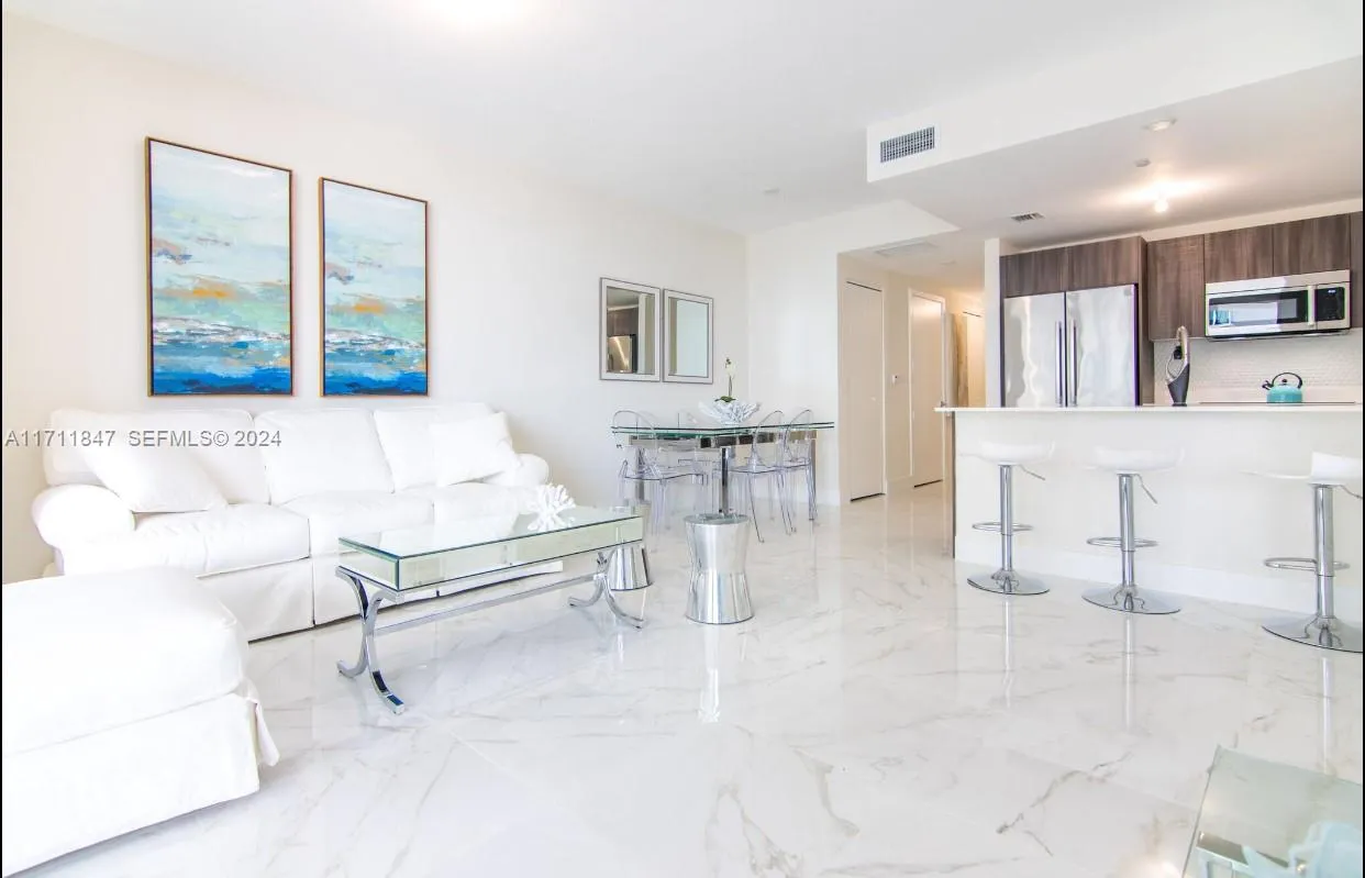 Foto de propiedad en 488 NE 18th Street 2705, Miami, FL 33132 Miami con MLS# 