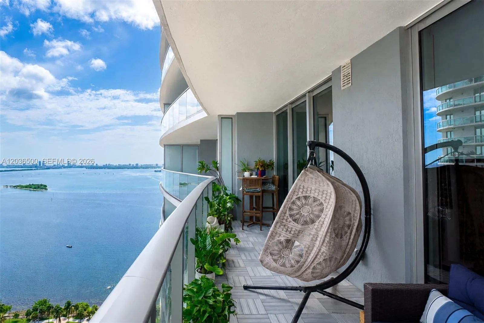 Foto de propiedad en 488 NE 18th Street 3007, Miami, FL 33132 Miami con MLS#