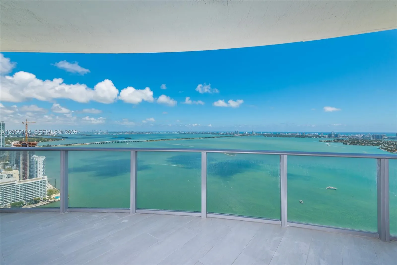Foto de propiedad en 488 NE 18th Street 4515, Miami, FL 33132 Miami con MLS#
