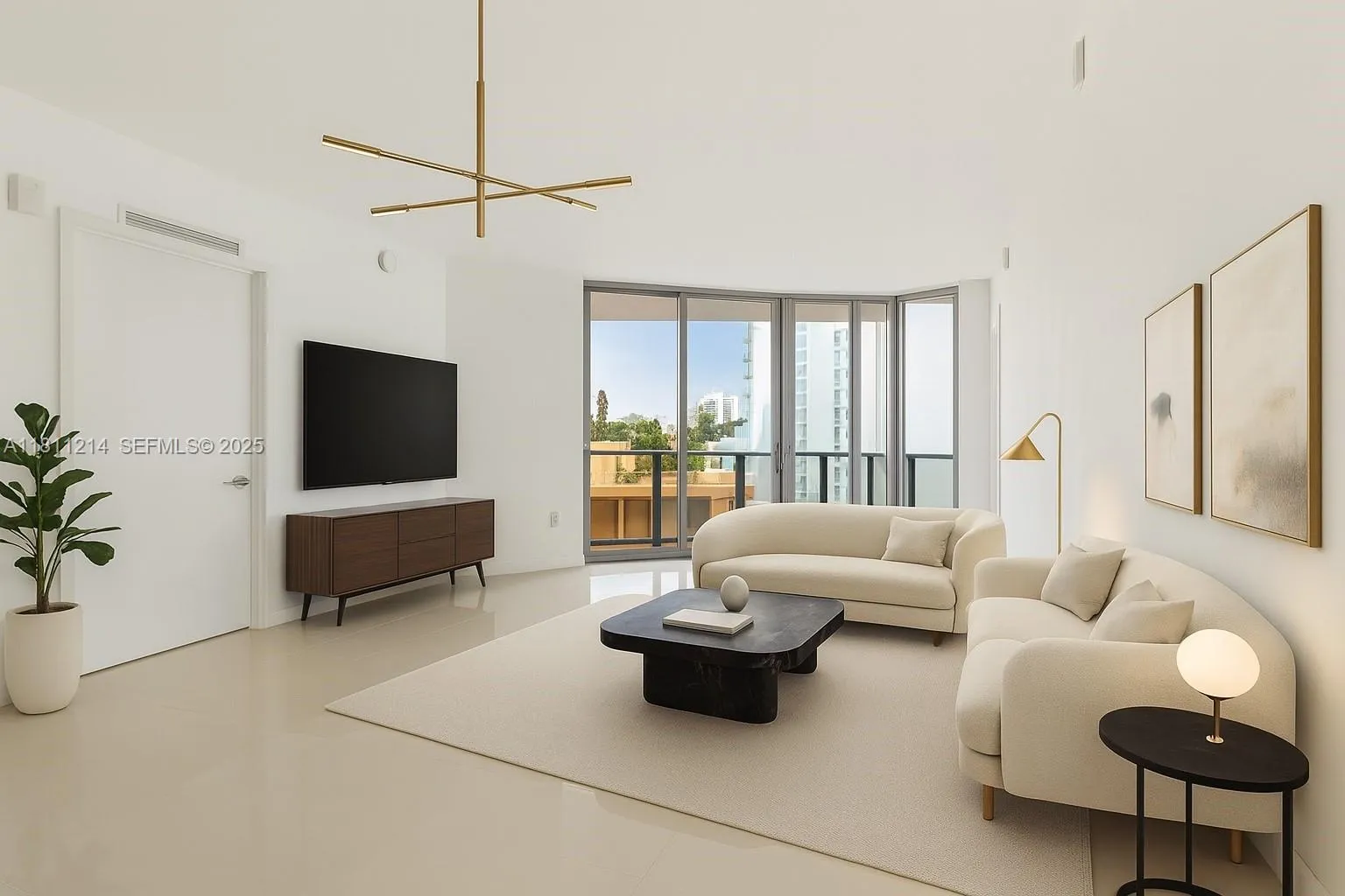 Foto de propiedad en 488 NE 18th Street 501, Miami, FL 33132 Miami con MLS# 