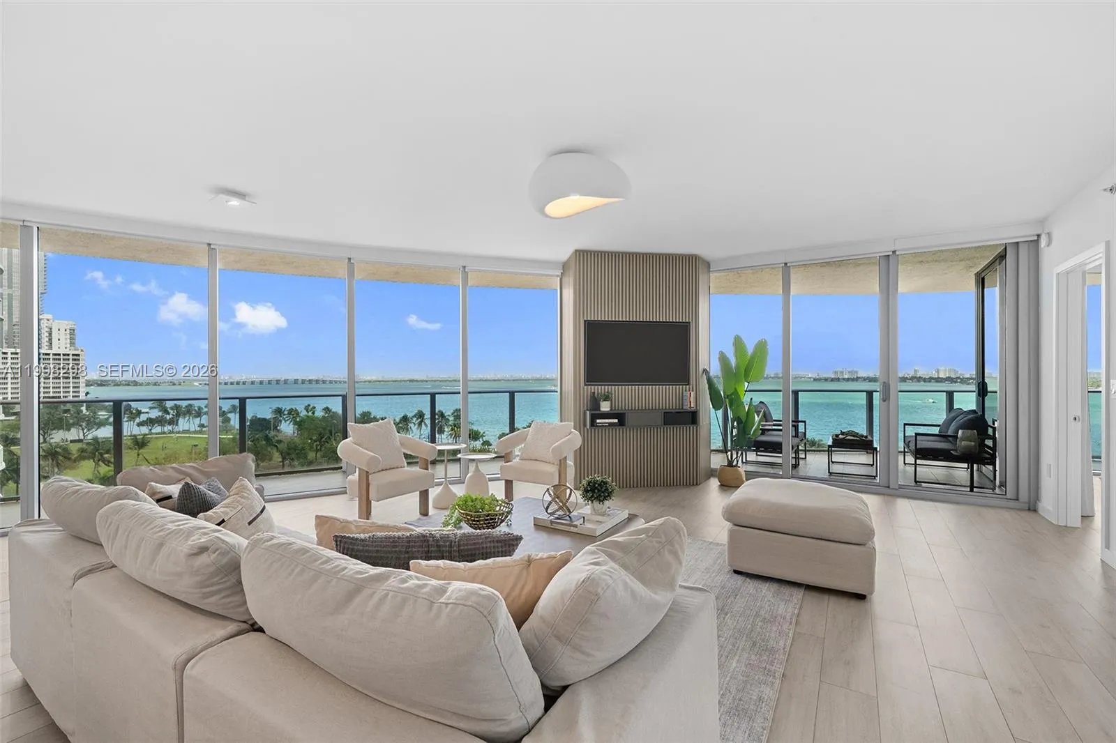 Foto de propiedad en 488 NE 18th Street 715, Miami, FL 33132 Miami con MLS#