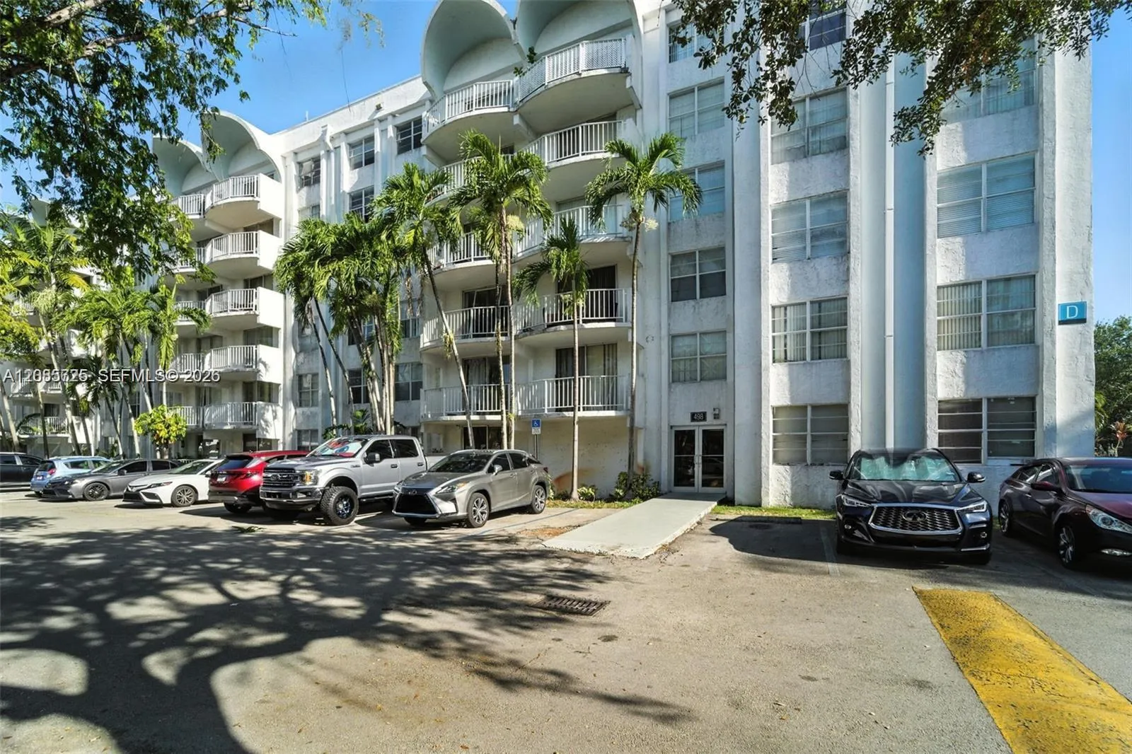 En Renta 488 NW 165th St Road B-408, Miami, FL 33169, Miami, FL 33169