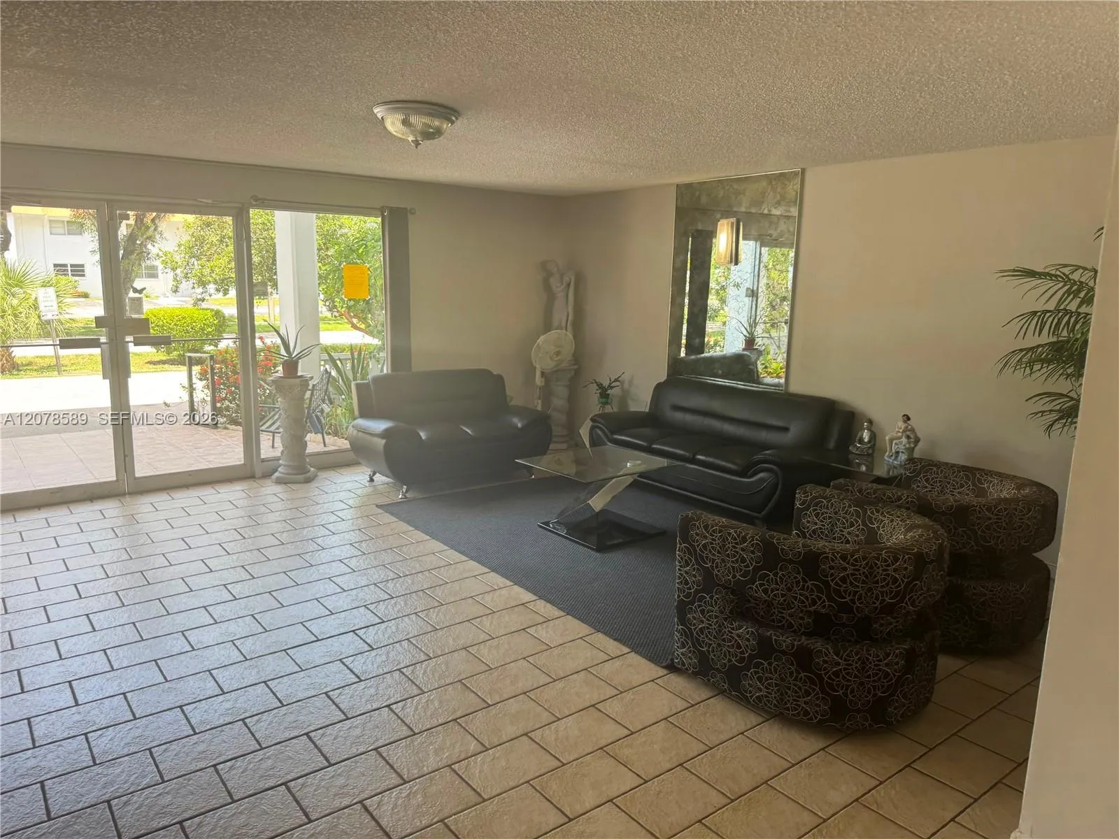 En Renta 4880 NW 22nd Street 110, Lauderhill, FL 33313, Lauderhill, FL 33313