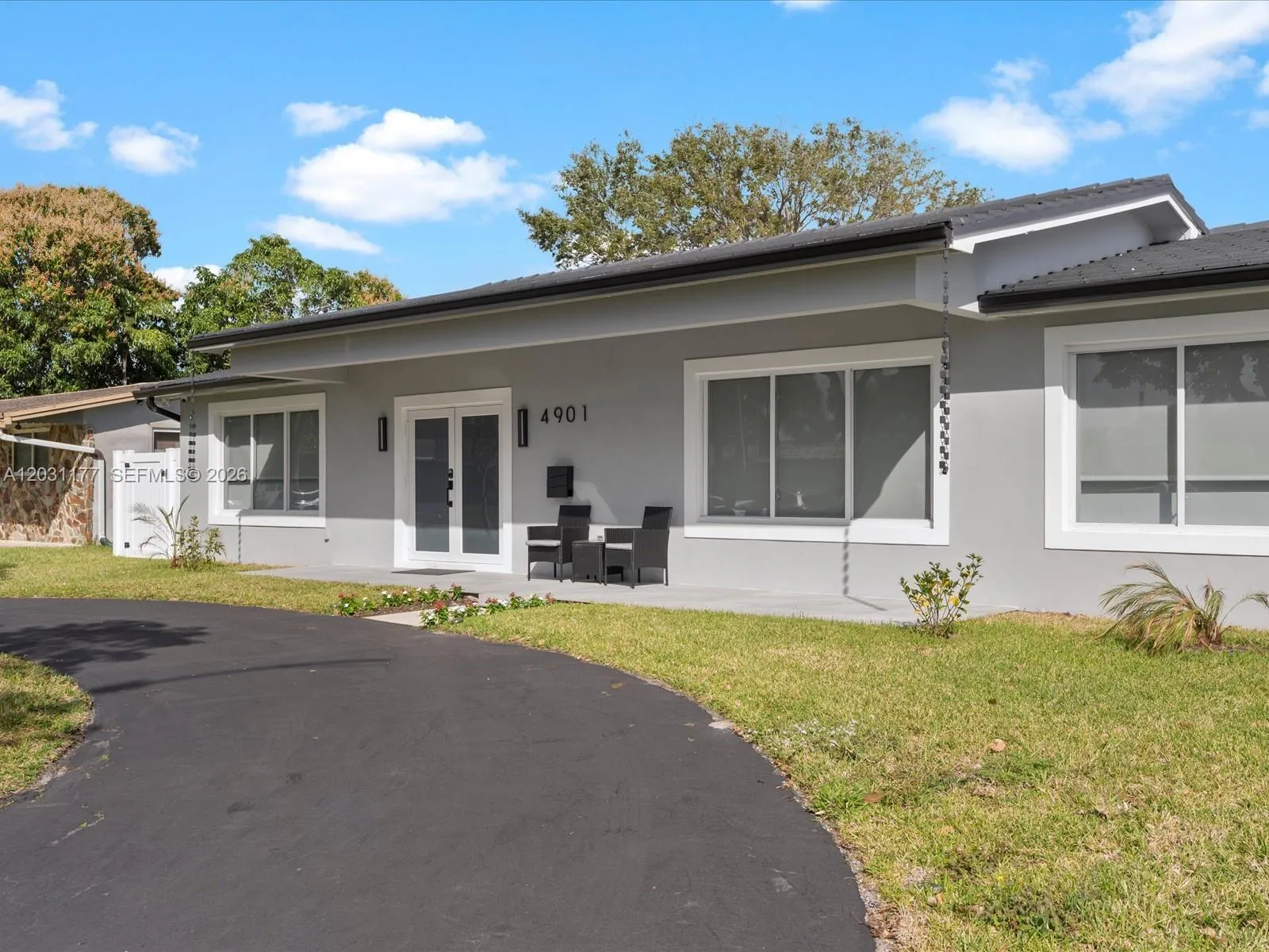 Foto de propiedad en 4901 Grant Street, Hollywood, FL 33021 Hollywood con MLS# 