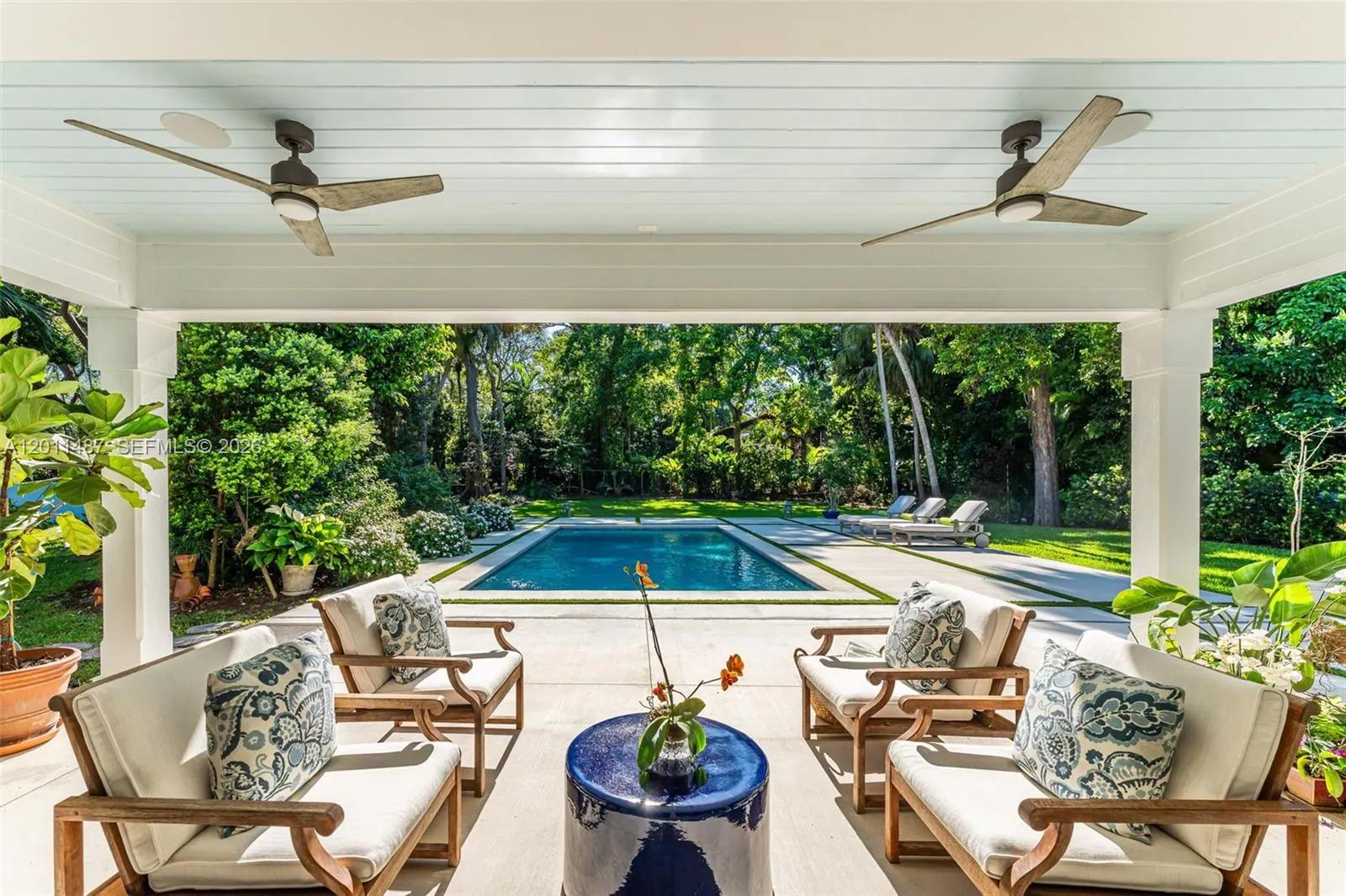 Foto de propiedad en 4901 Hammock Park Drive, Coral Gables, FL 33156 Coral Gables con MLS# 