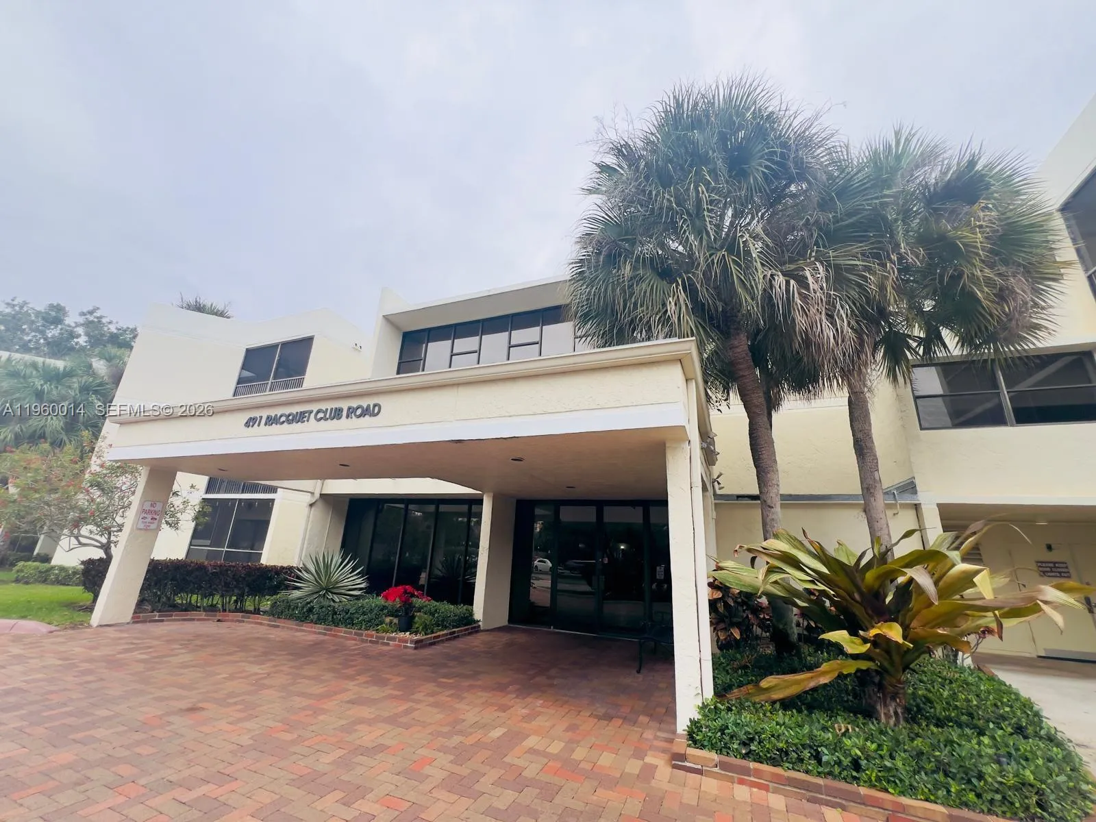 En Renta 491 Racquet Club Road 211, Weston, FL 33326, Weston, FL 33326