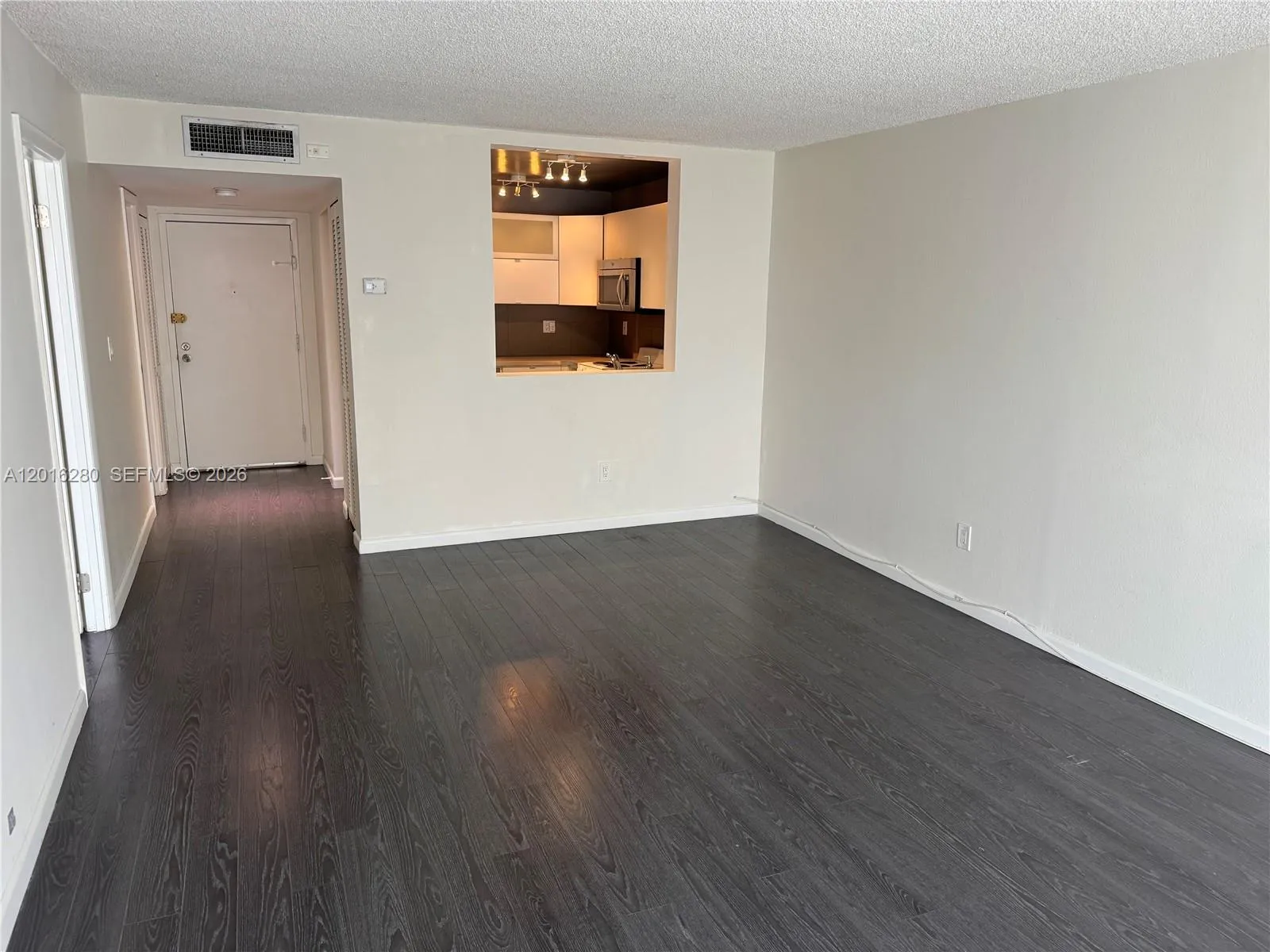 Vendido 492 NW 165th St Road C314, Miami, FL 33169, Miami, FL 33169