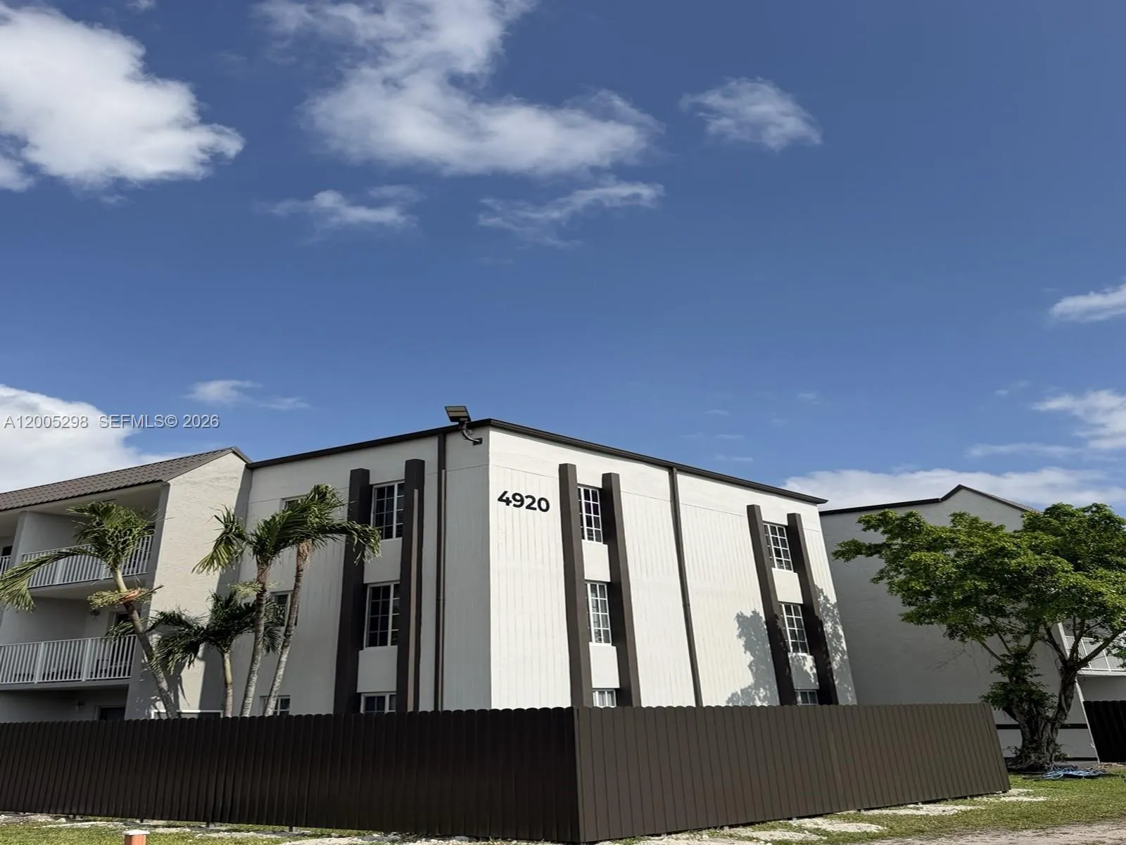 Vendido 4920 NW 79th Avenue 313, Doral, FL 33166, Doral, FL 33166