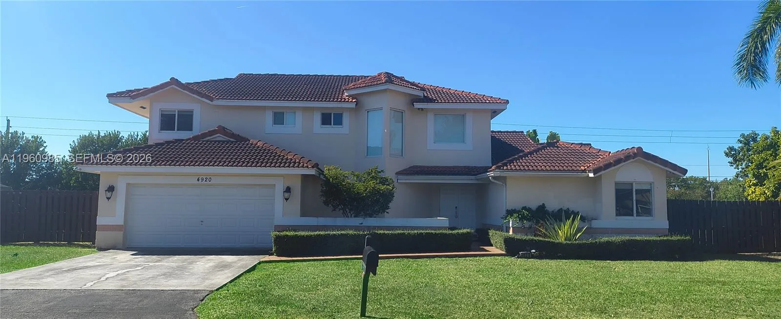 Vendido 4920 SW 156th Place, Miami, FL 33185, Miami, FL 33185