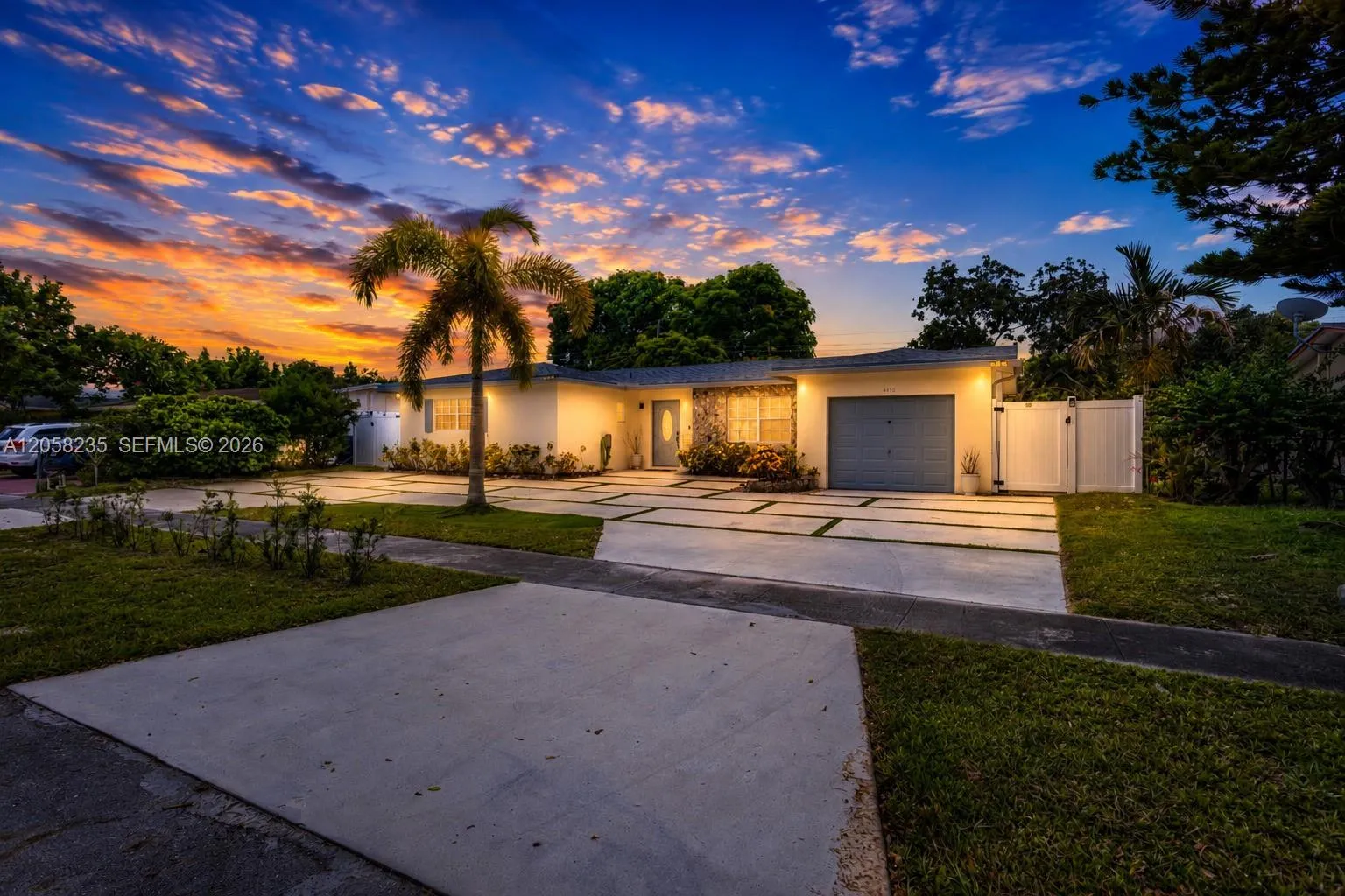 Foto de propiedad en 4930 NW 17th Street 0, Lauderhill, FL 33313 Lauderhill con MLS# 