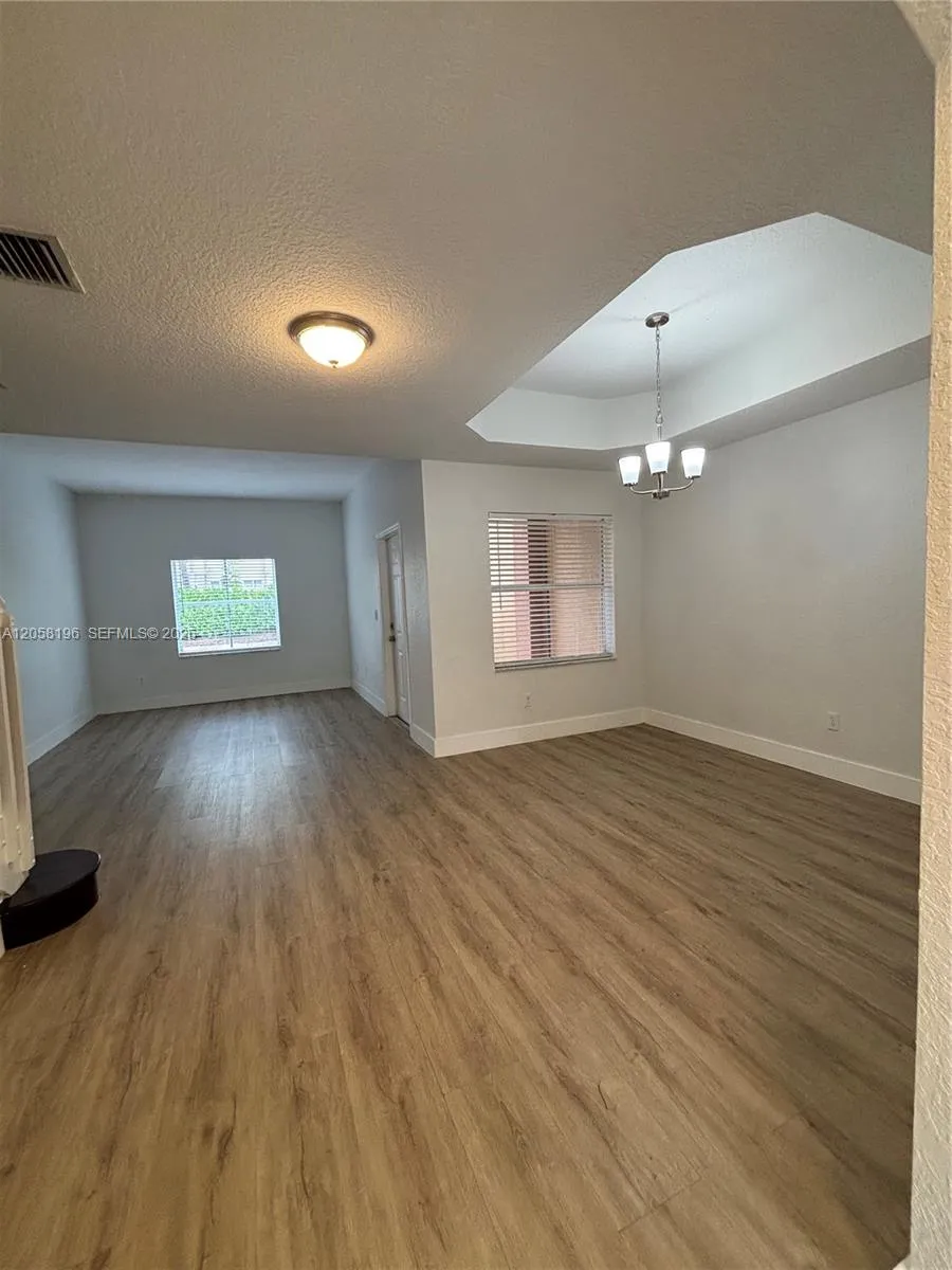Foto de propiedad en 4931 N Harbor Isles Drive 203, Dania Beach, FL 33312 Dania Beach con MLS# 