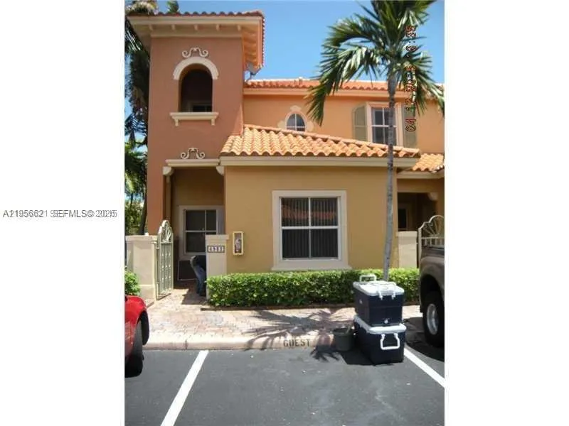 Foto de propiedad en 4932 Windward Way 1301, Dania Beach, FL 33312 Dania Beach con MLS# 