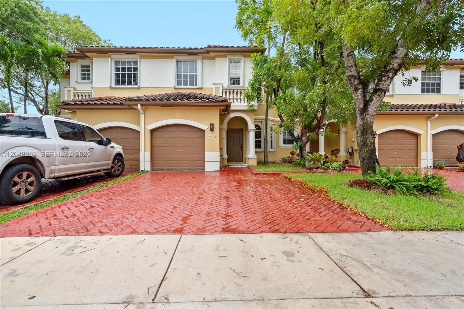 Foto de propiedad en 4939 SW 136th Avenue, Miramar, FL 33027 Miramar con MLS# 