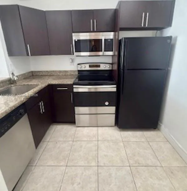Vendido 494 NW 165th St Road C508, Miami, FL 33169, Miami, FL 33169