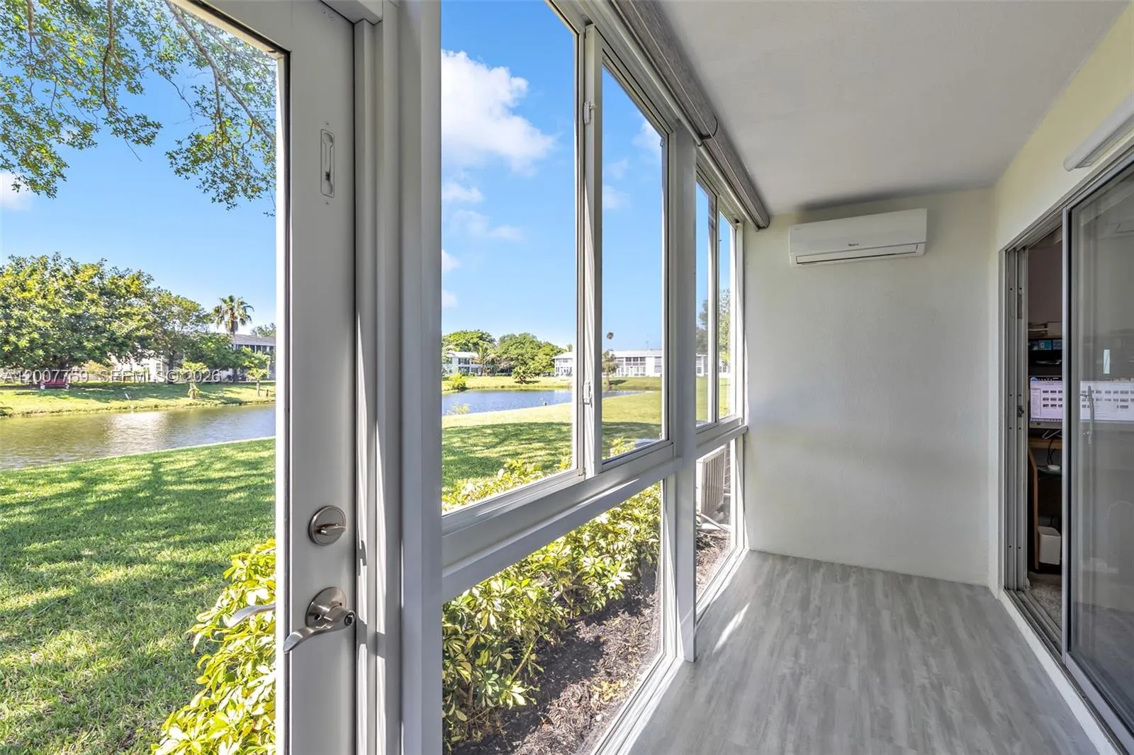 Foto de propiedad en 494 W Tilford W 494, Deerfield Beach, FL 33442 Deerfield Beach con MLS# 