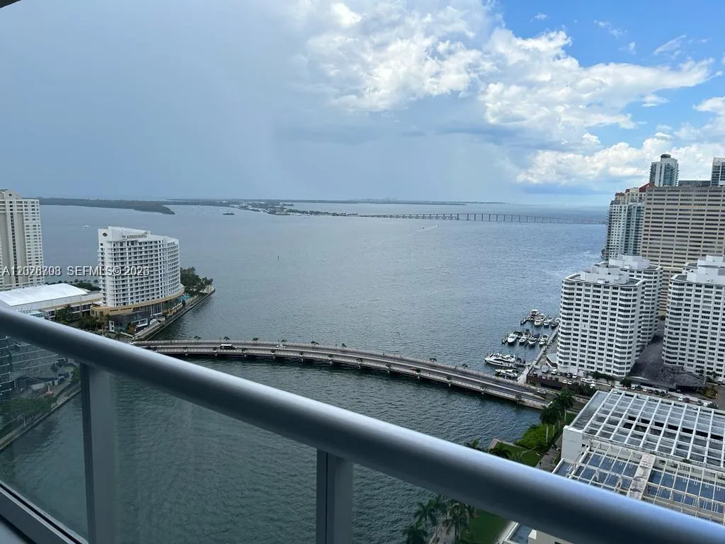 Foto de propiedad en 495 Brickell Avenue 3203, Miami, FL 33131 Miami con MLS#