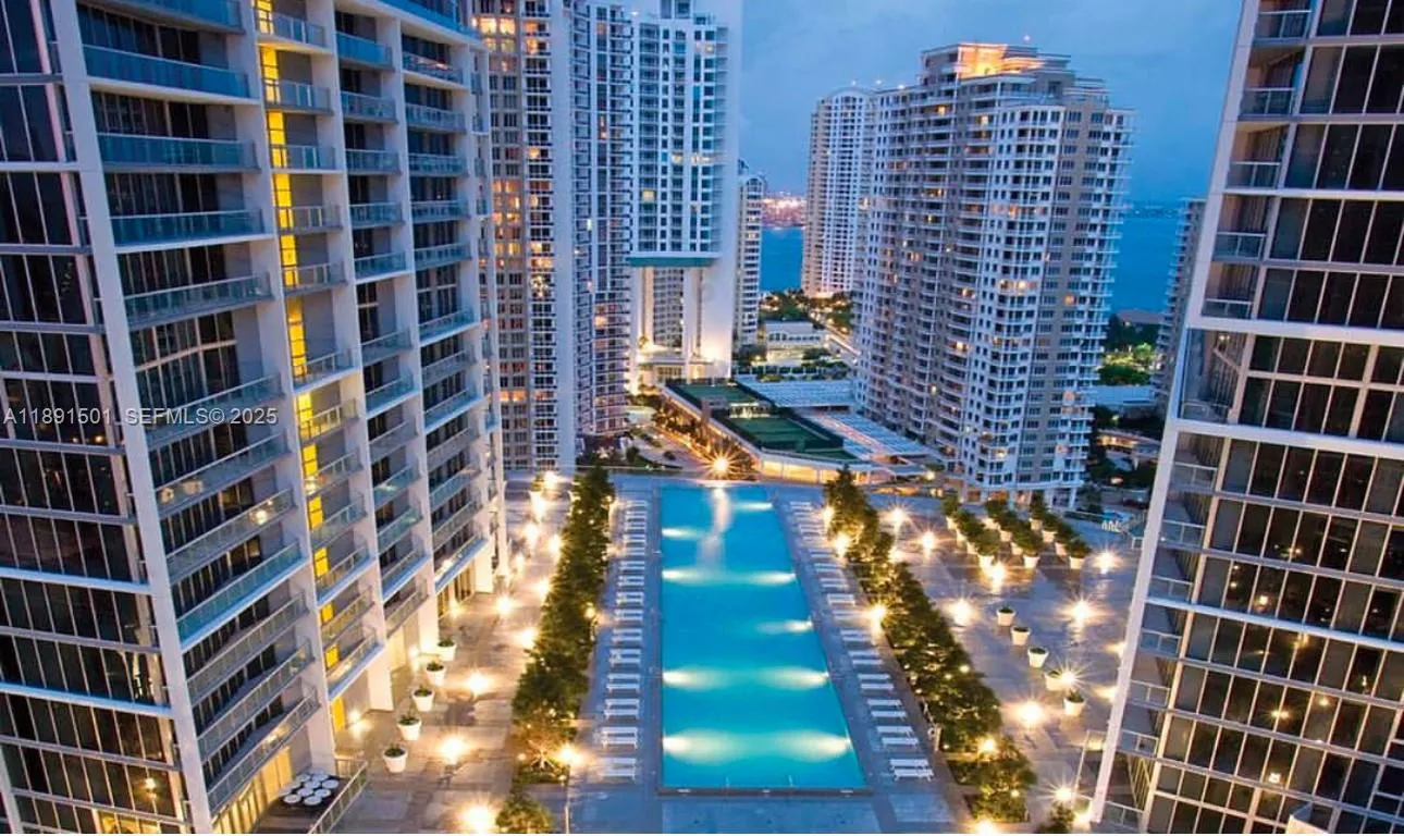Foto de propiedad en 495 Brickell Avenue 3706, Miami, FL 33131 Miami con MLS#