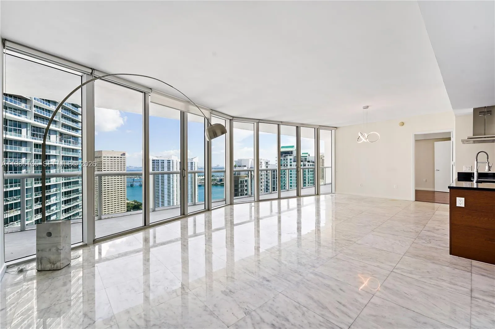 Foto de propiedad en 495 Brickell Avenue 3904, Miami, FL 33131 Miami con MLS#