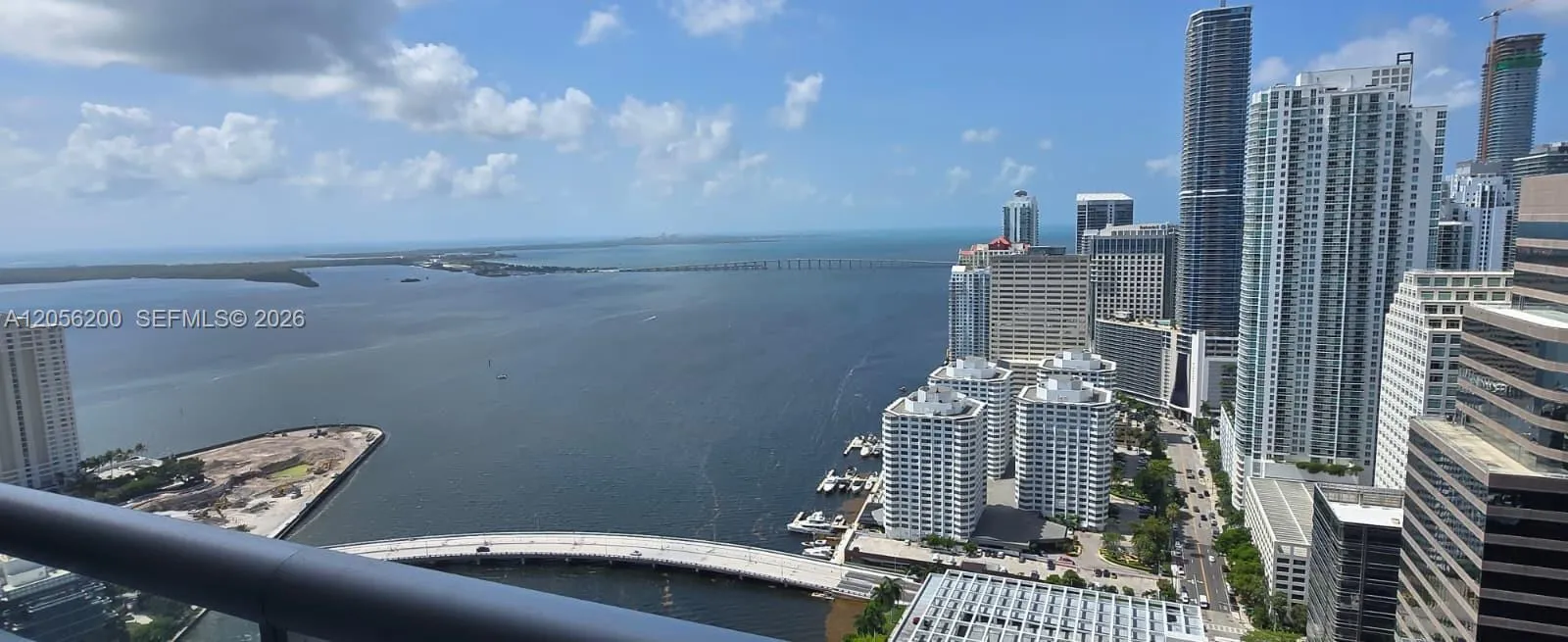 Foto de propiedad en 495 Brickell Avenue 4205, Miami, FL 33131 Miami con MLS#