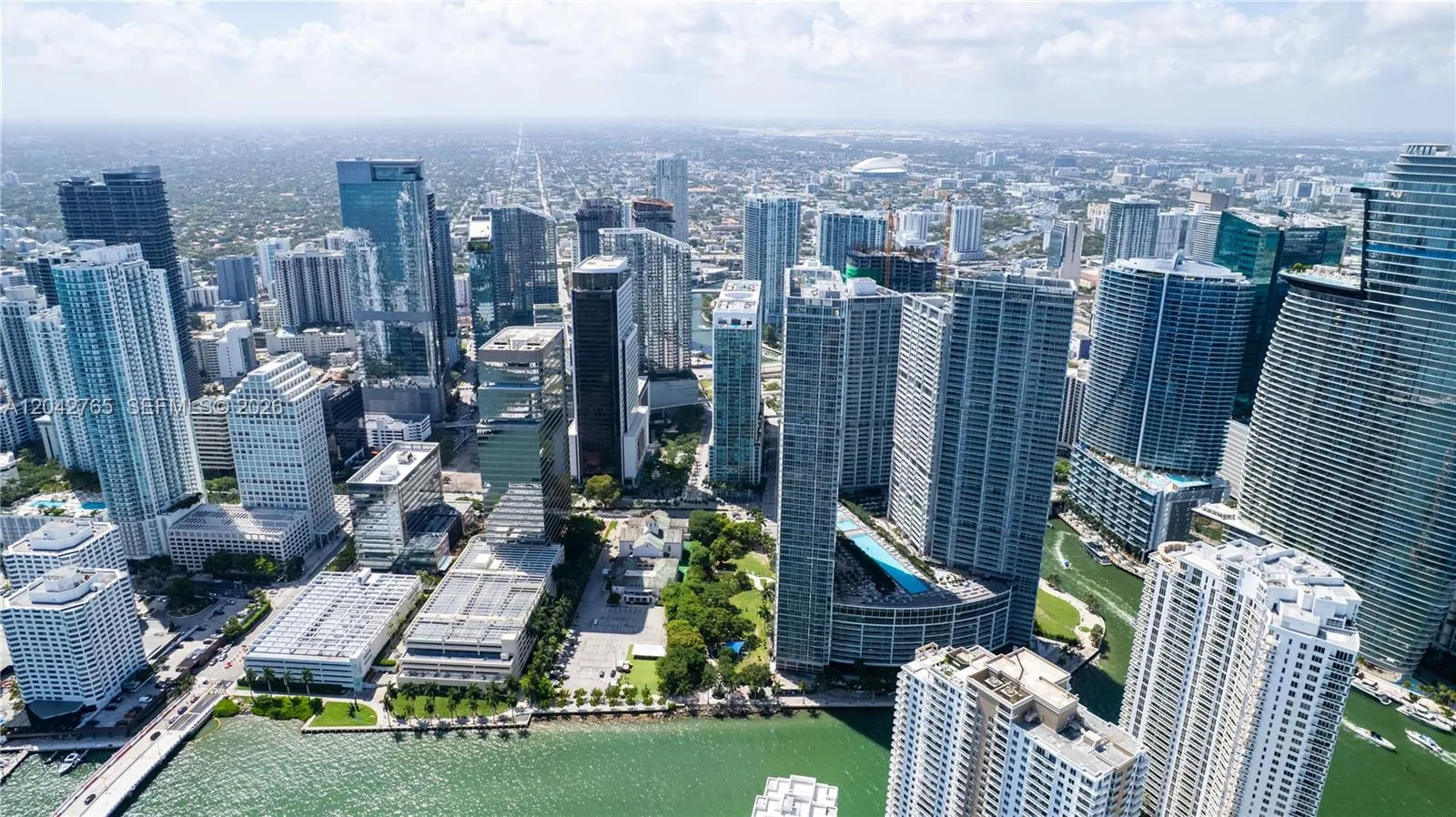 Foto de propiedad en 495 Brickell Avenue 4609, Miami, FL 33131 Miami con MLS#