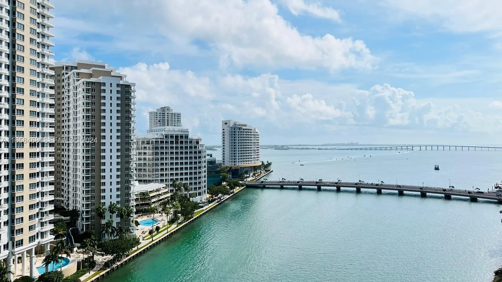 Foto de propiedad en 495 Brickell Avenue 4902, Miami, FL 33131 Miami con MLS#