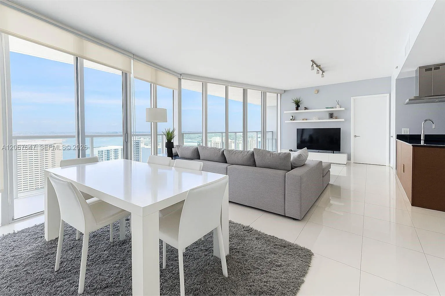 Foto de propiedad en 495 Brickell Avenue 5104, Miami, FL 33131 Miami con MLS#