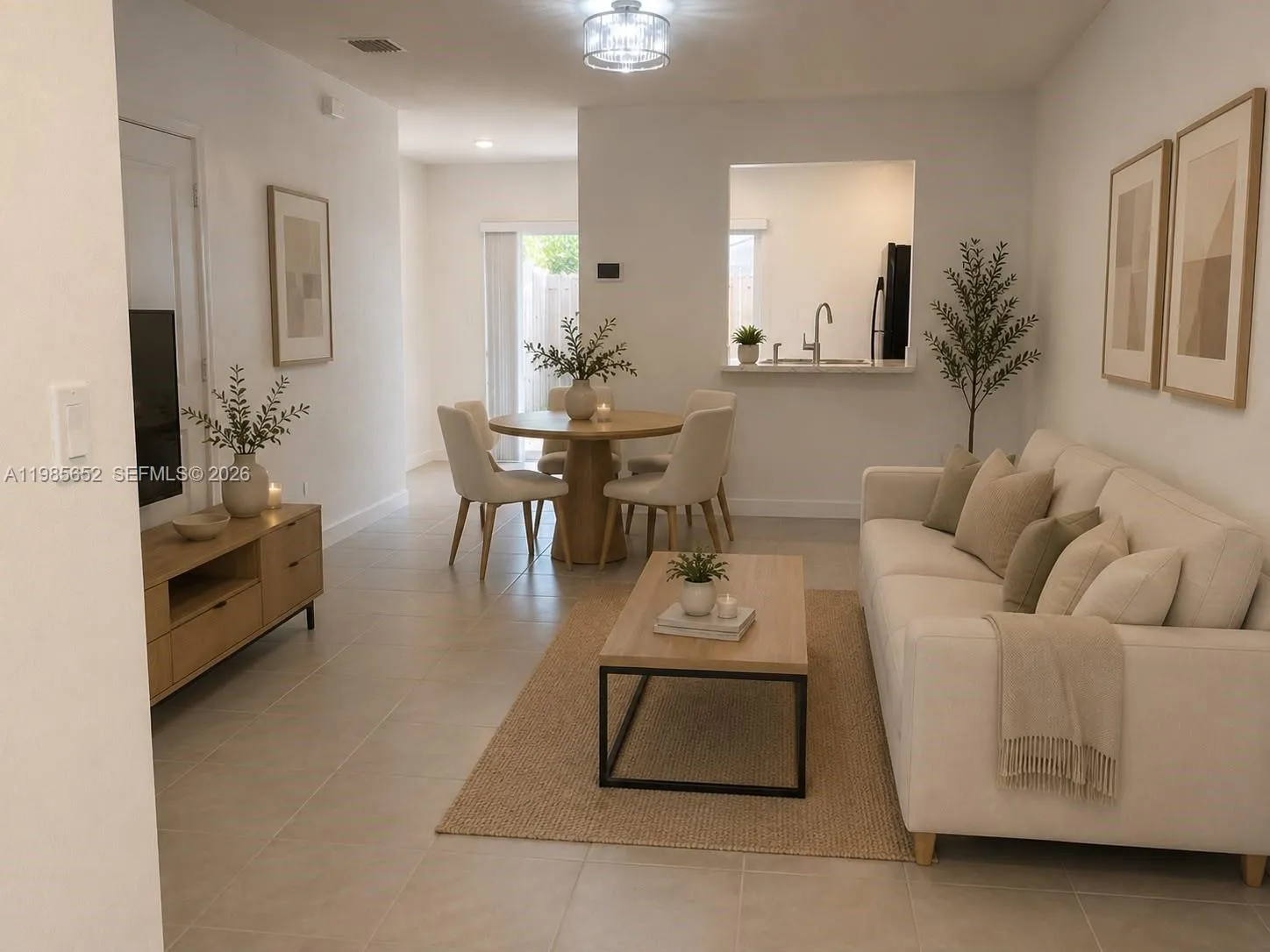Foto de propiedad en 495 NE 5th Lane, Florida City, FL 33034 Florida City con MLS# 