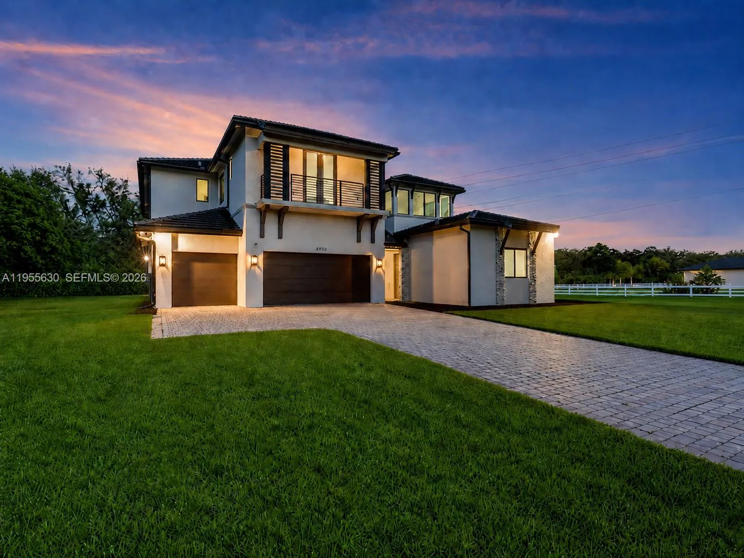 Foto de propiedad en 4950 SW 158th Avenue, Southwest Ranches, FL 33331 Southwest Ranches con MLS# 