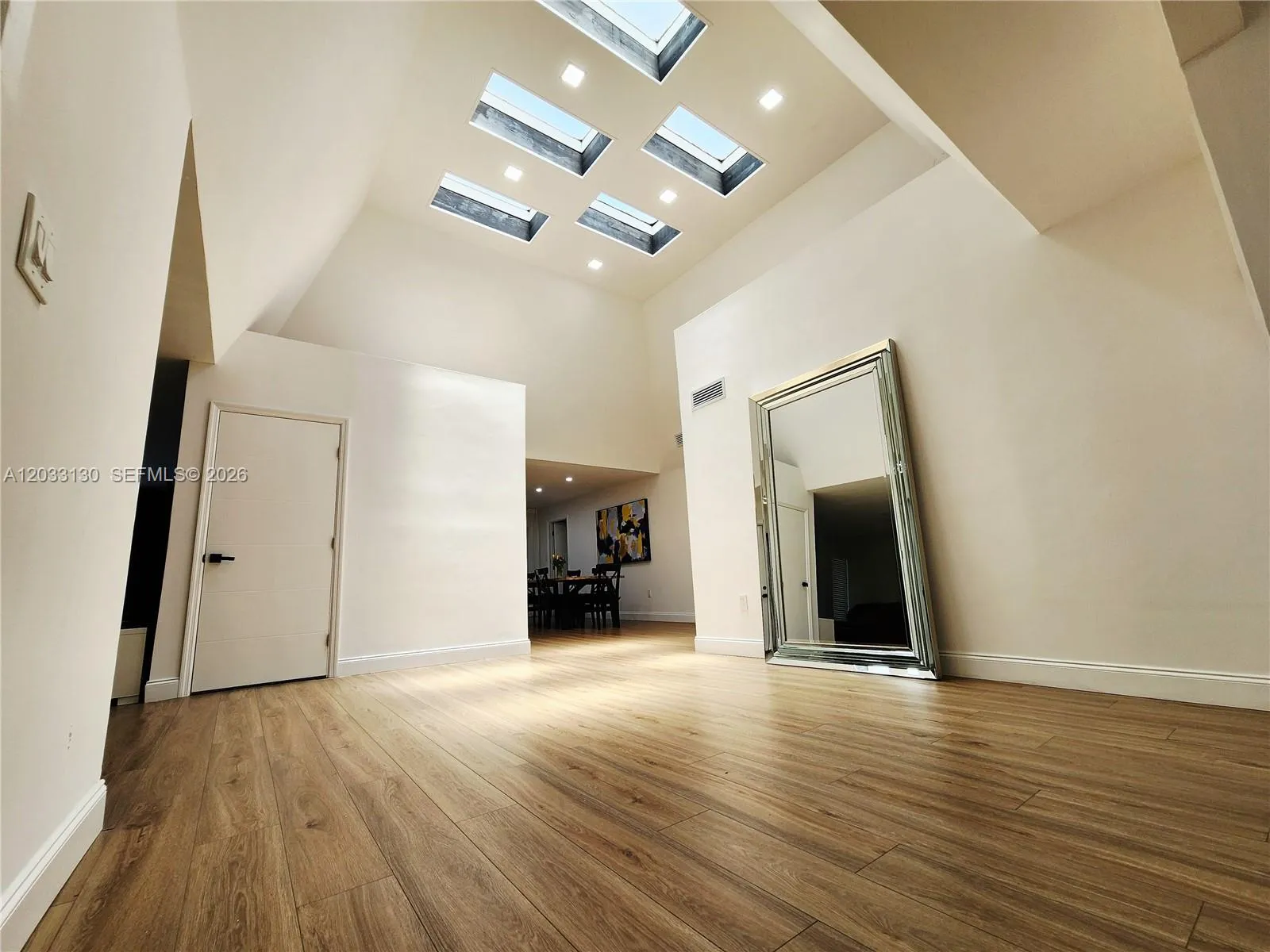 Foto de propiedad en 4962 SW 95th Avenue, Cooper City, FL 33328 Cooper City con MLS# 
