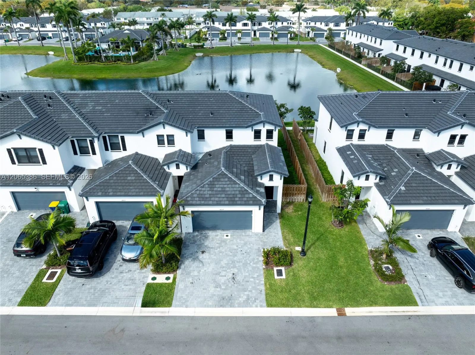 Foto de propiedad en 4973 Peacock Way 5838, Dania Beach, FL 33312 Dania Beach con MLS# 