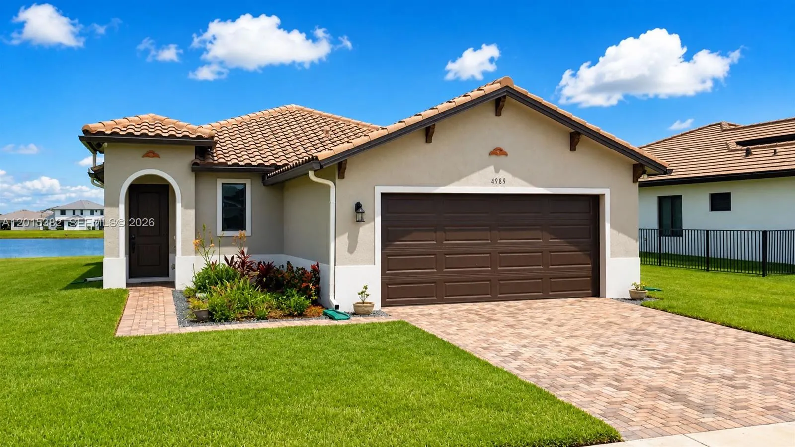 Foto de propiedad en 4989 Ofanto Lane, Ave Maria, FL 34142 Ave Maria con MLS# 