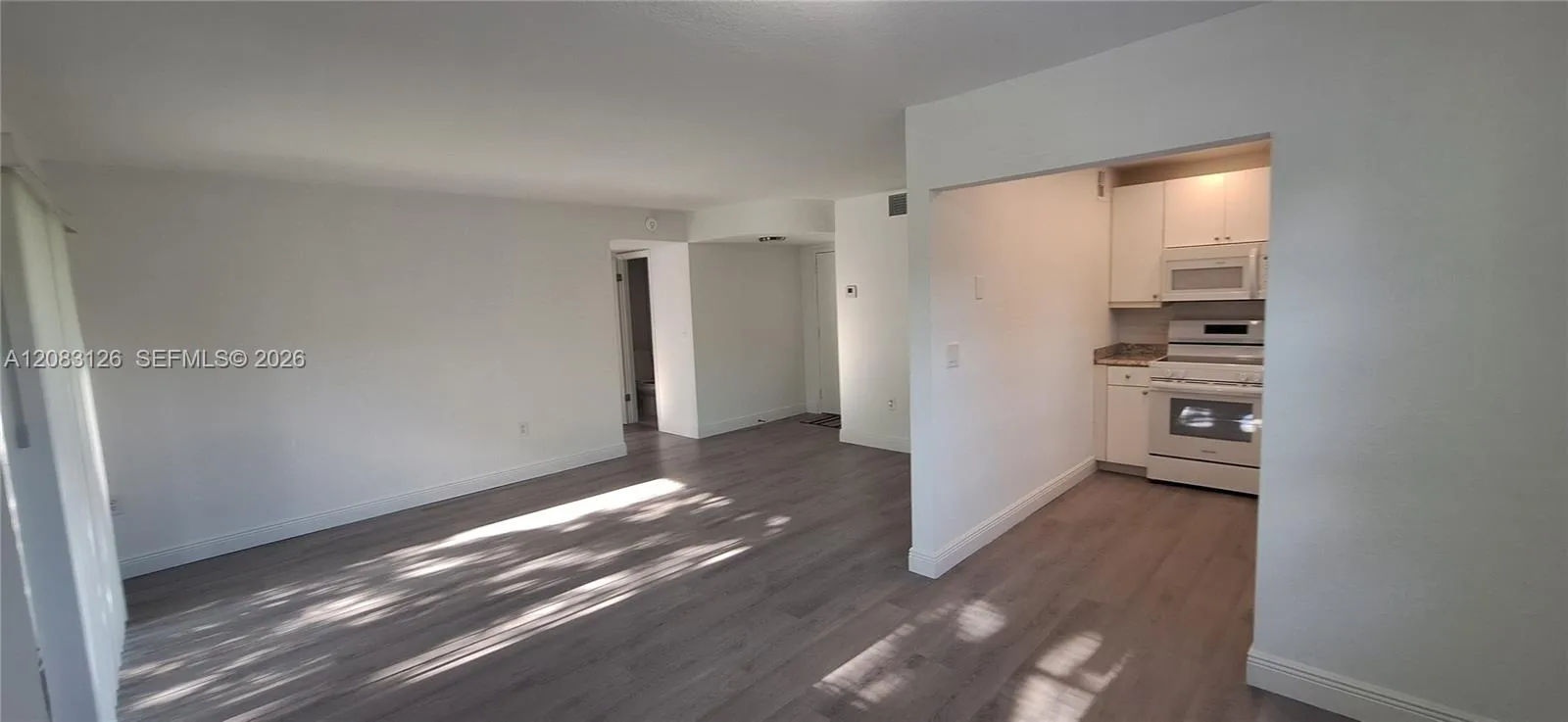En Venta 4990 E Sabal Palm Boulevard 202, Tamarac, FL 33319, Tamarac, FL 33319
