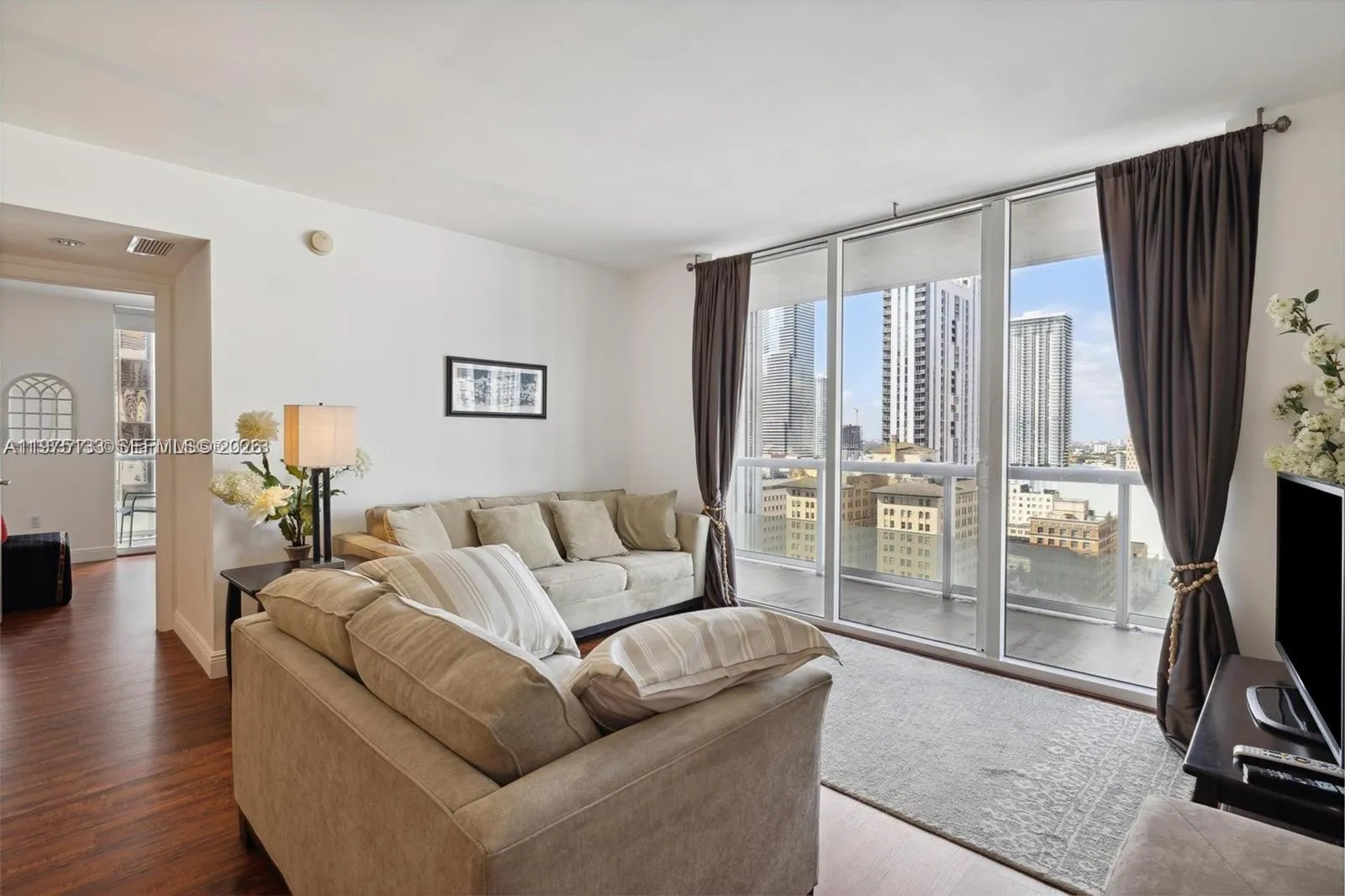 Foto de propiedad en 50 Biscayne Boulevard 2111, Miami, FL 33132 Miami con MLS#