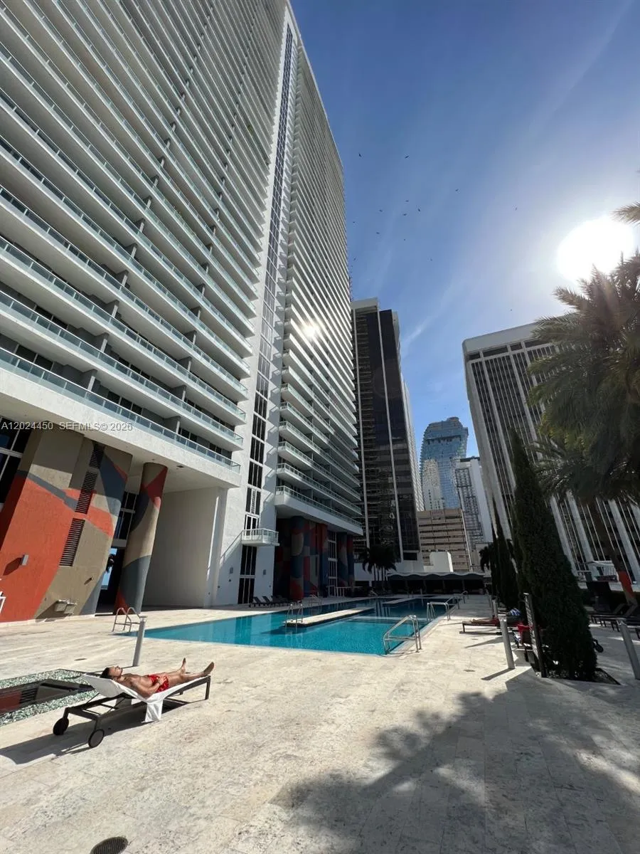 Foto de propiedad en 50 Biscayne Boulevard 2401, Miami, FL 33132 Miami con MLS#