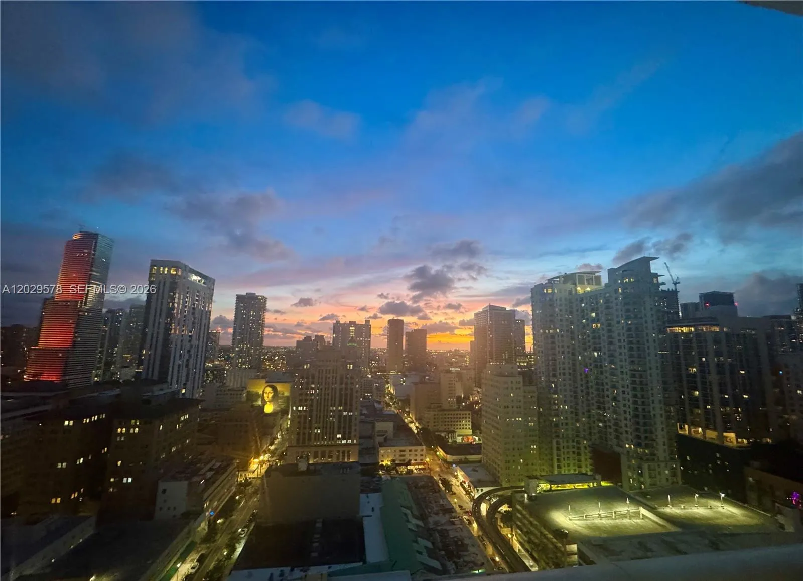 Foto de propiedad en 50 Biscayne Boulevard 2707, Miami, FL 33132 Miami con MLS#